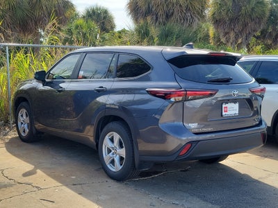 2024 Toyota Highlander LE