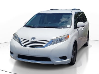 2015 Toyota Sienna LE
