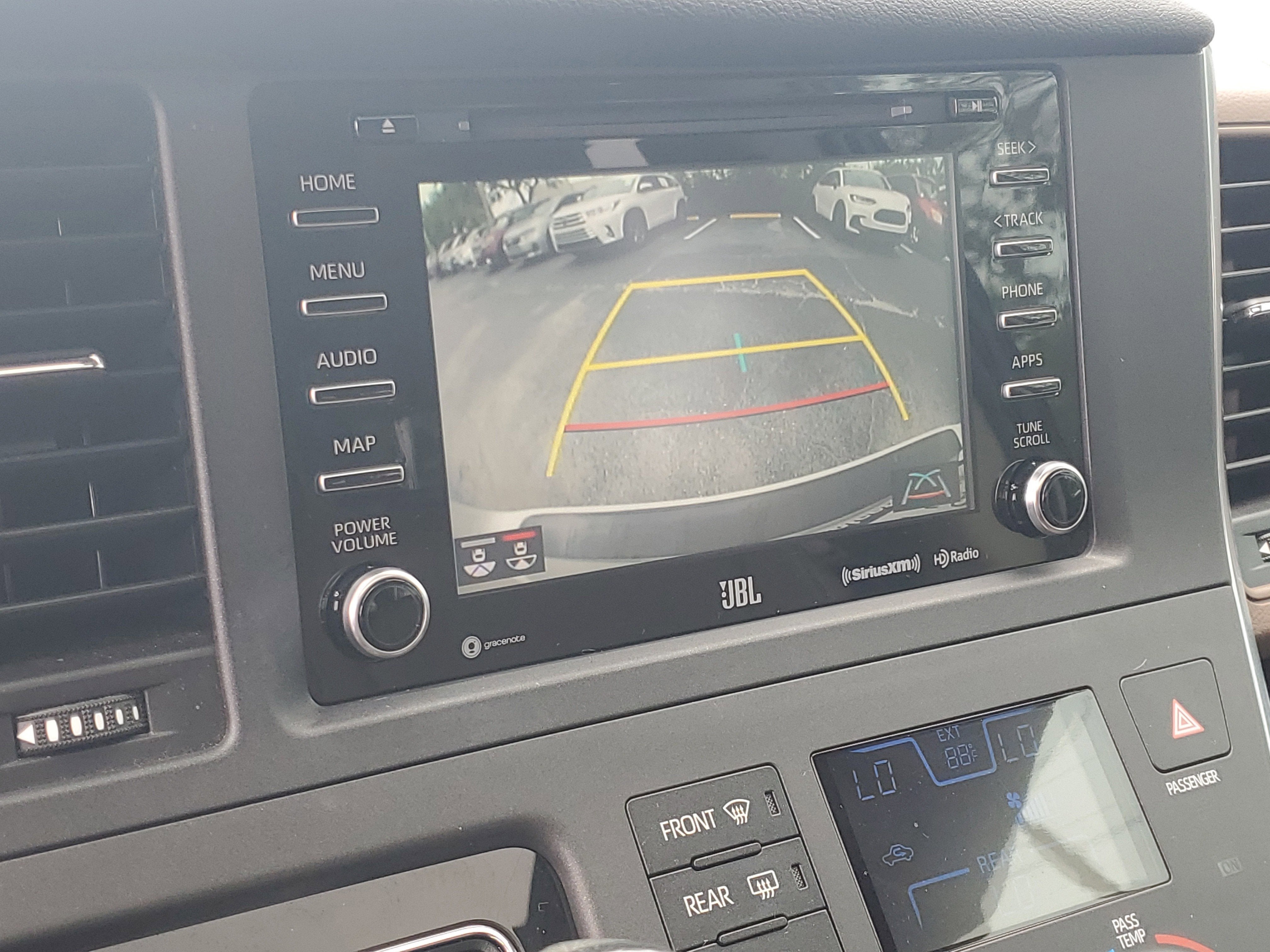 2018 Toyota Sienna XLE Auto Access Seat