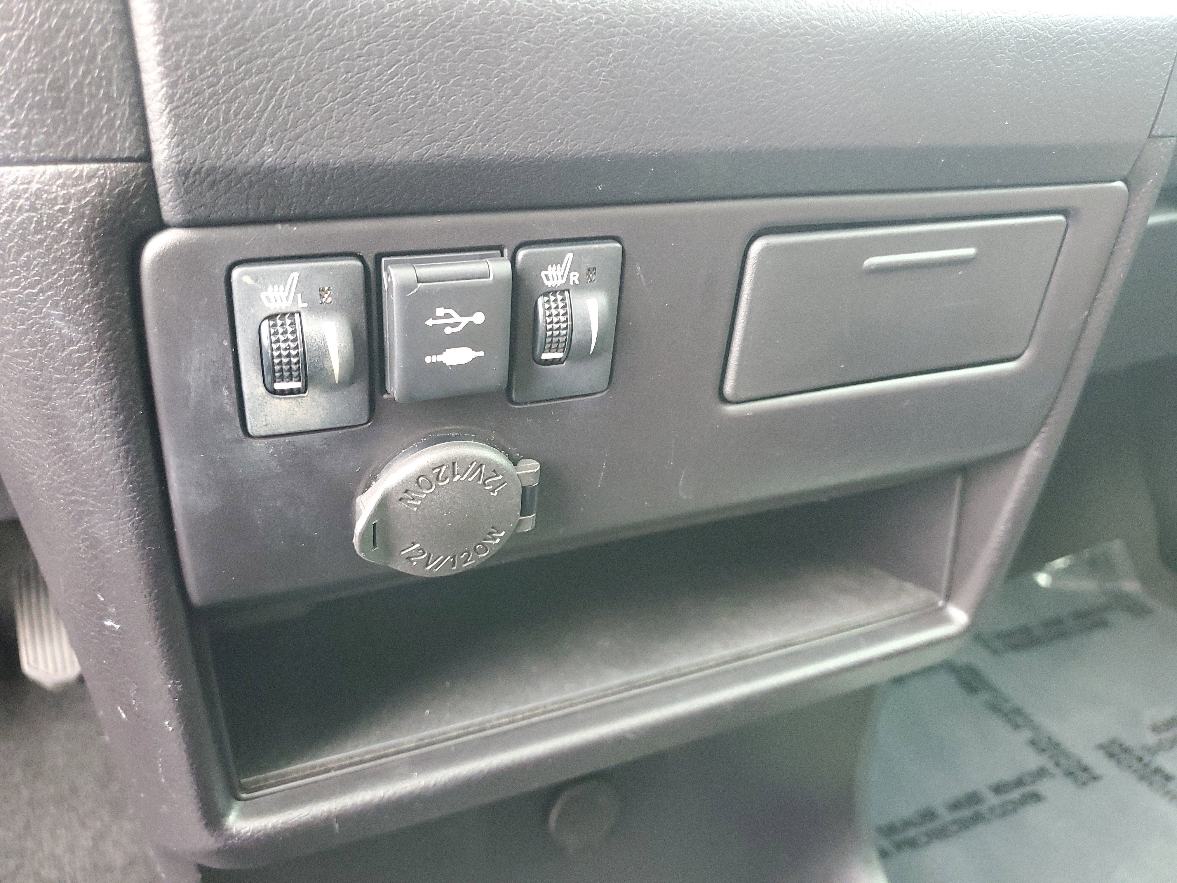 2018 Toyota Sienna XLE Auto Access Seat