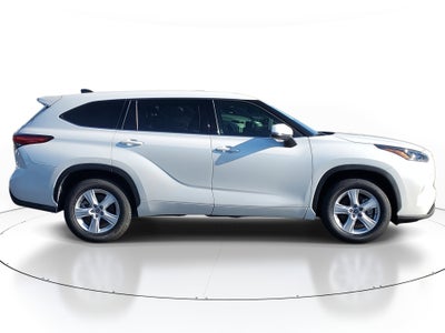 2022 Toyota Highlander Hybrid LE