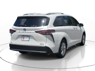 2024 Toyota Sienna Limited
