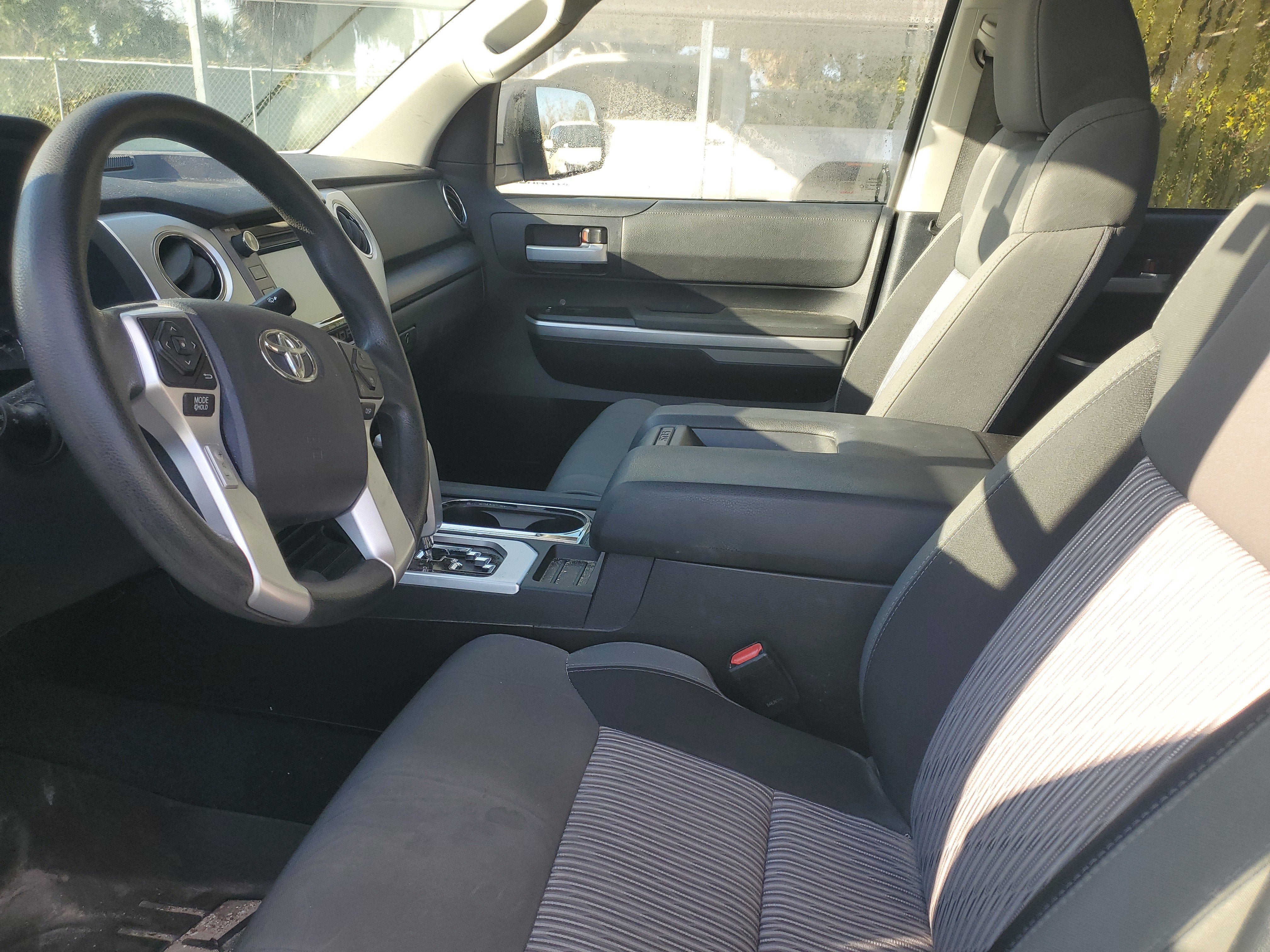 2015 Toyota Tundra 4WD Truck SR5