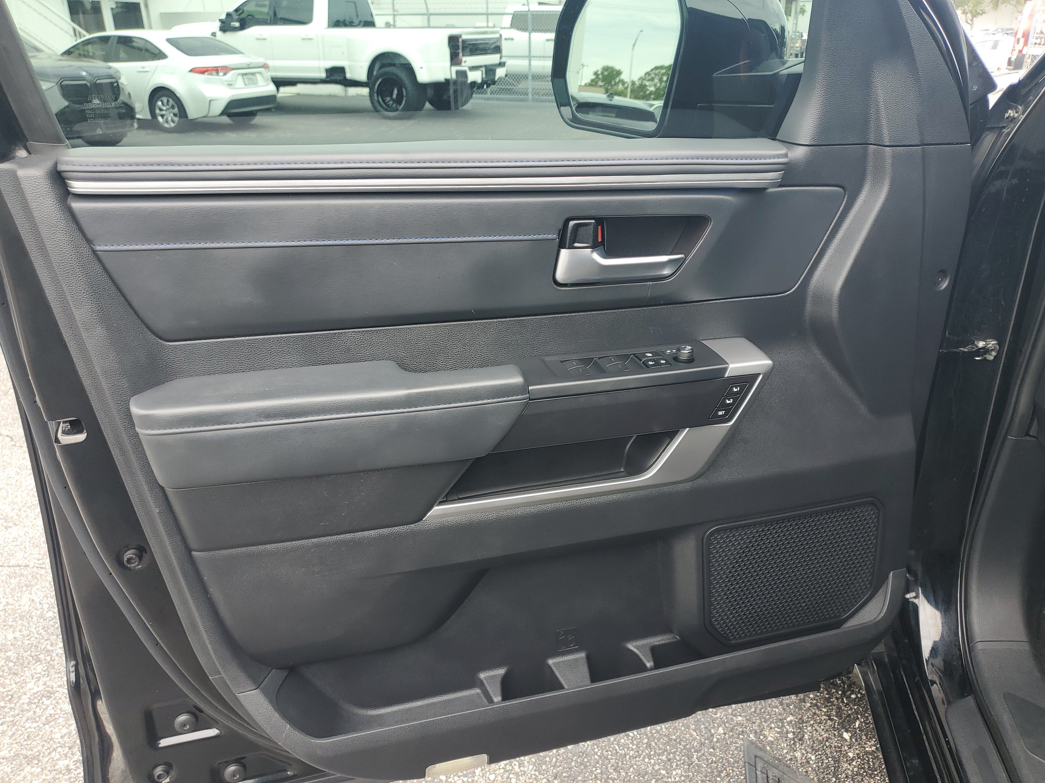 2023 Toyota Tundra 4WD Platinum