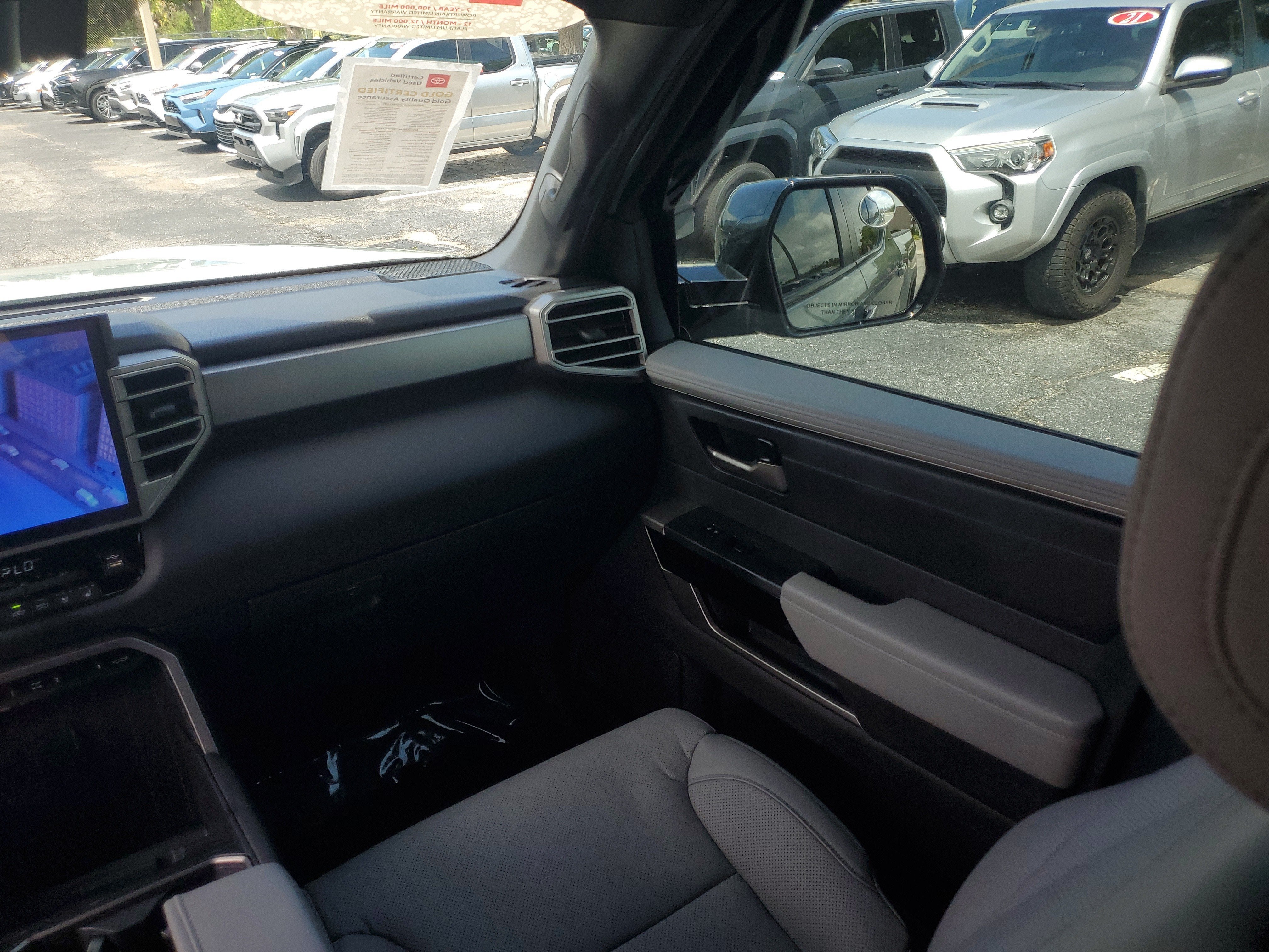 2025 Toyota Tundra 4WD SR5