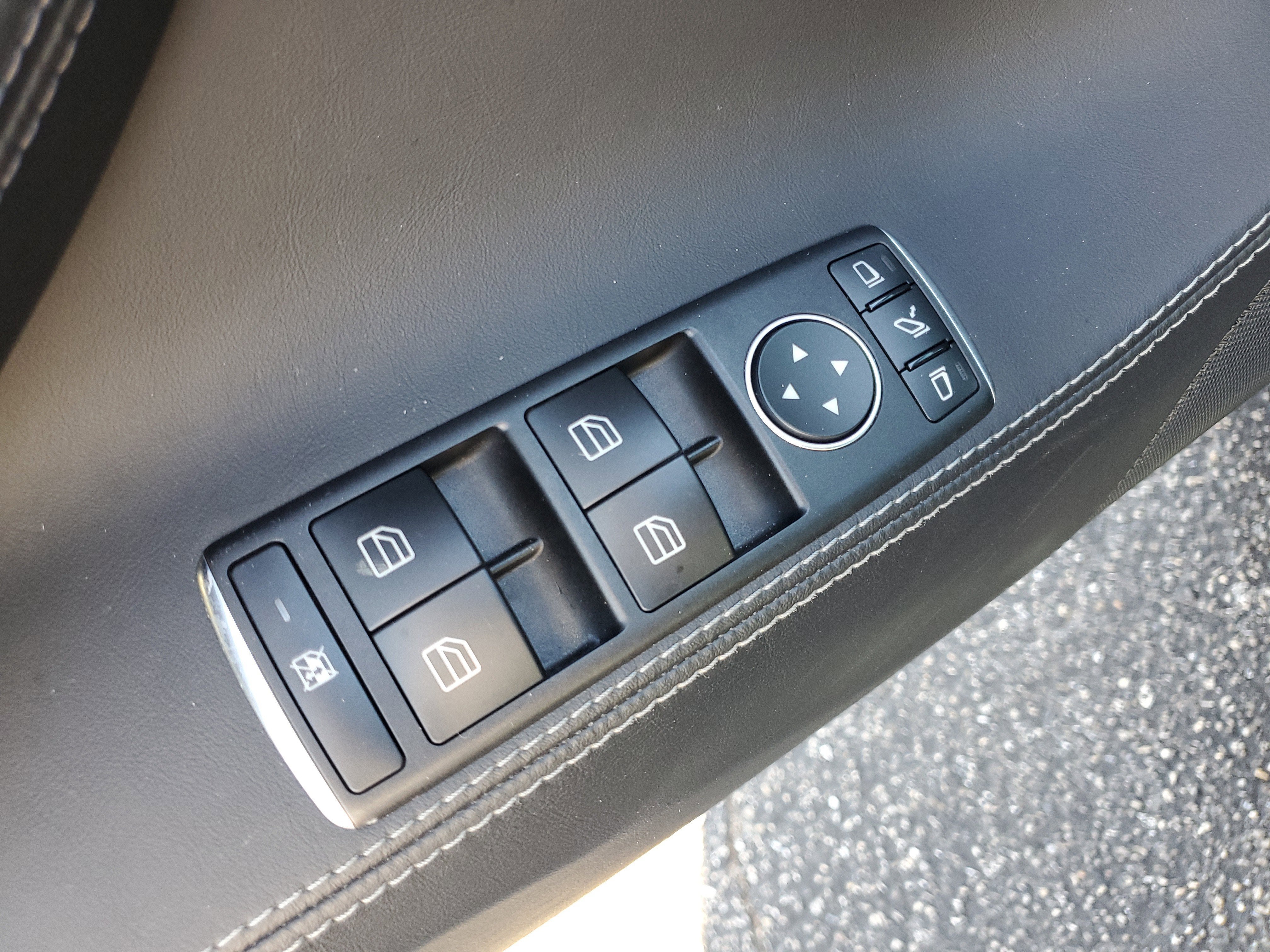 2020 Tesla Model S Performance