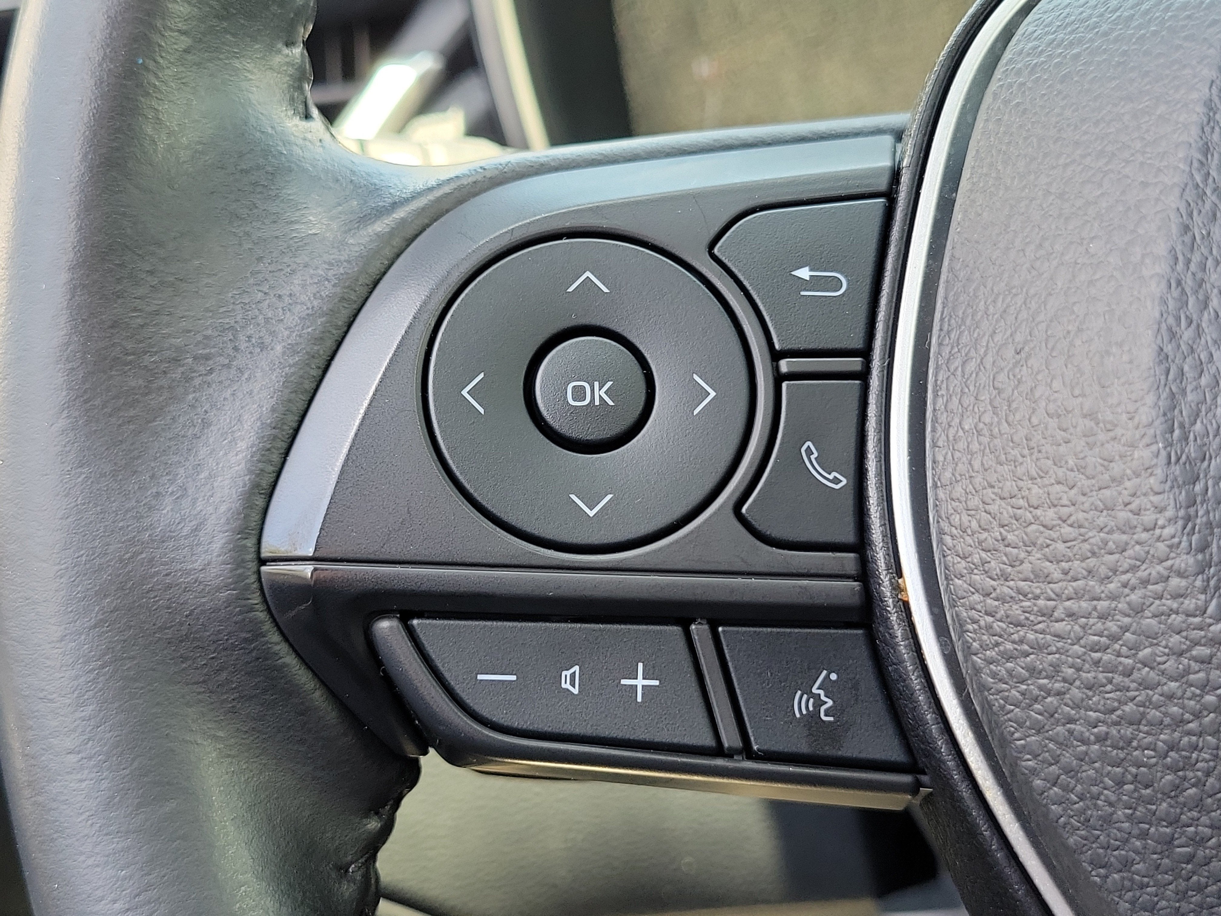 2024 Toyota Corolla Cross Hybrid XSE