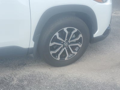 2024 Toyota Corolla Cross Hybrid SE