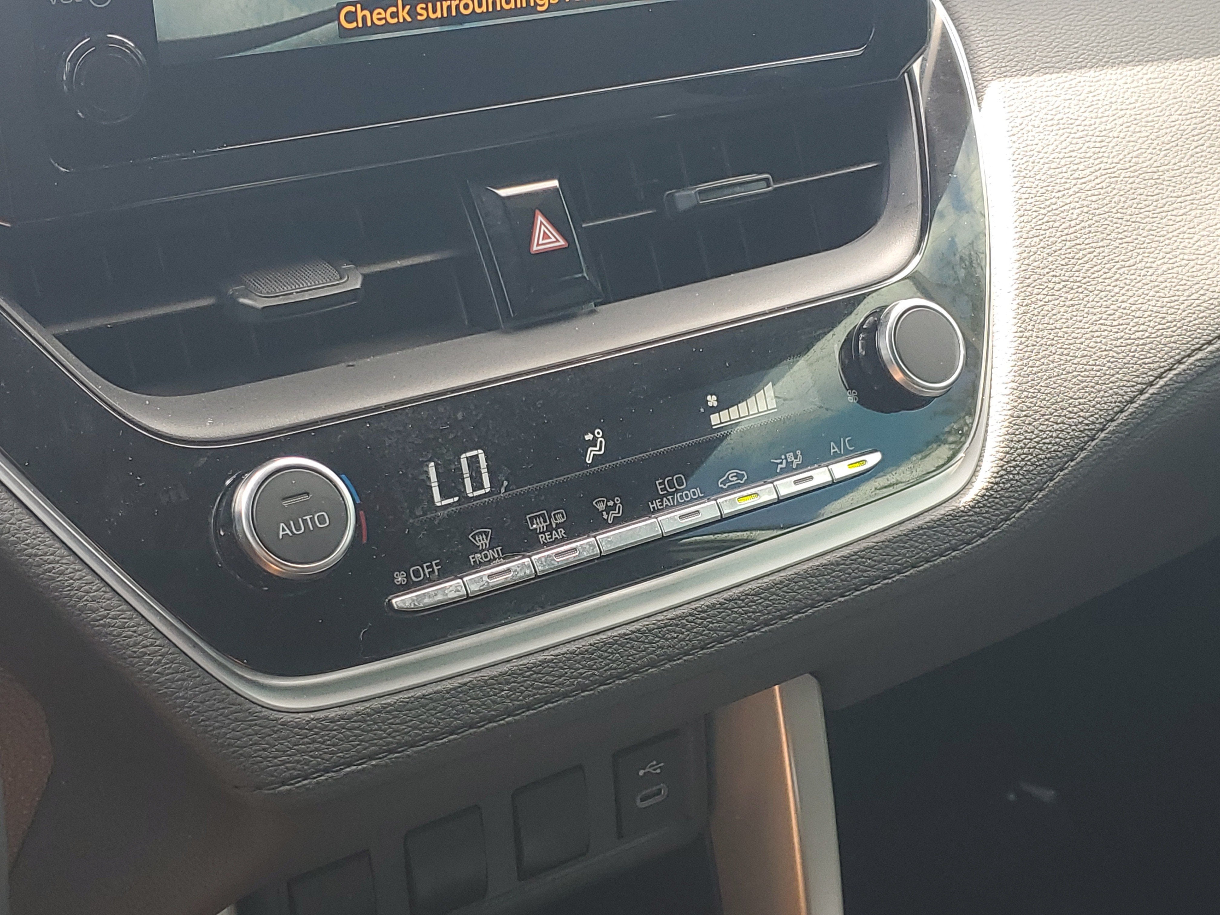2024 Toyota Corolla Cross Hybrid SE