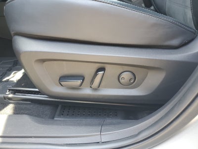 2024 Mitsubishi Outlander SE Black Edition w/Pano Roof