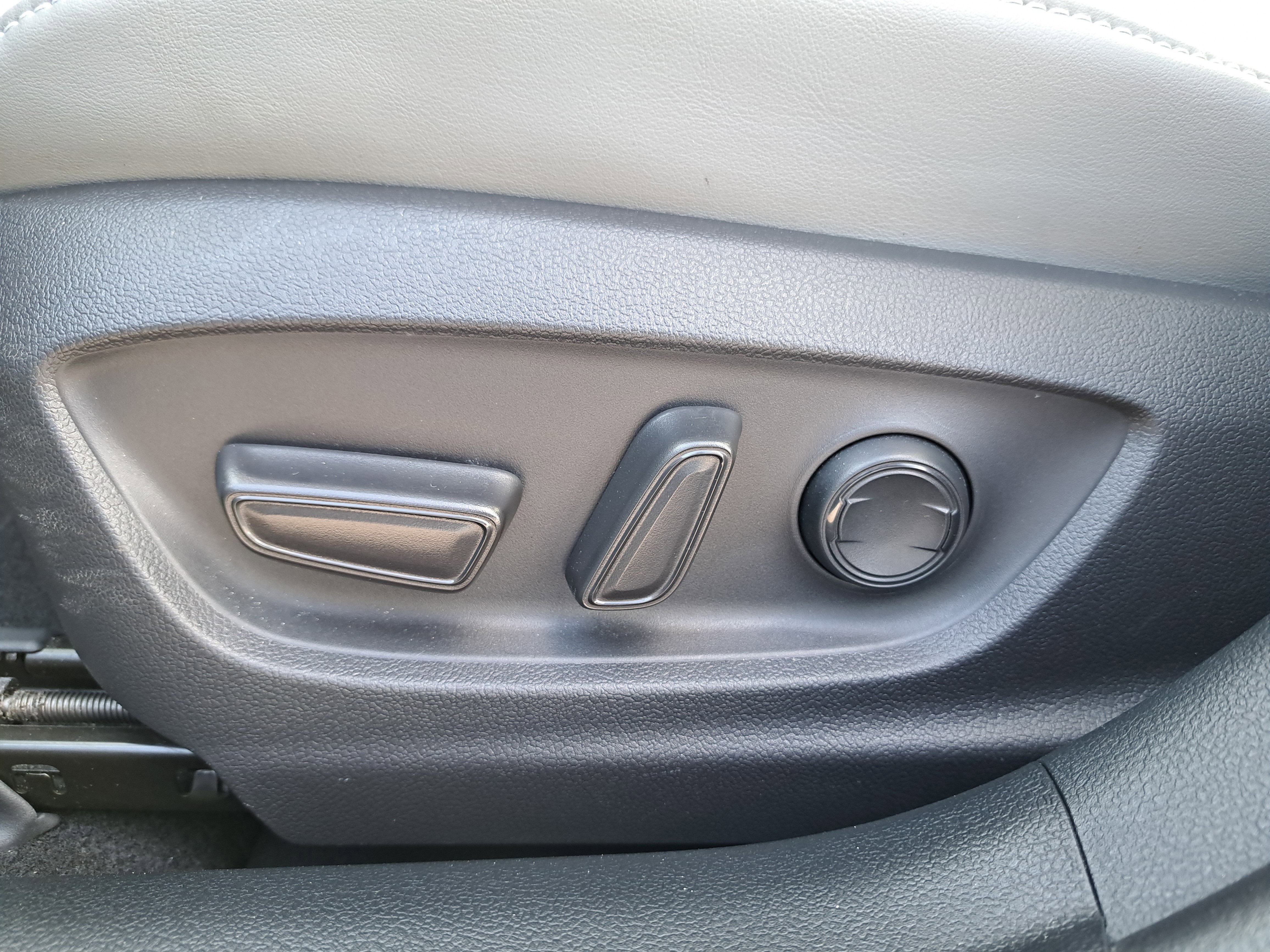 2022 Toyota Prius Prime LE