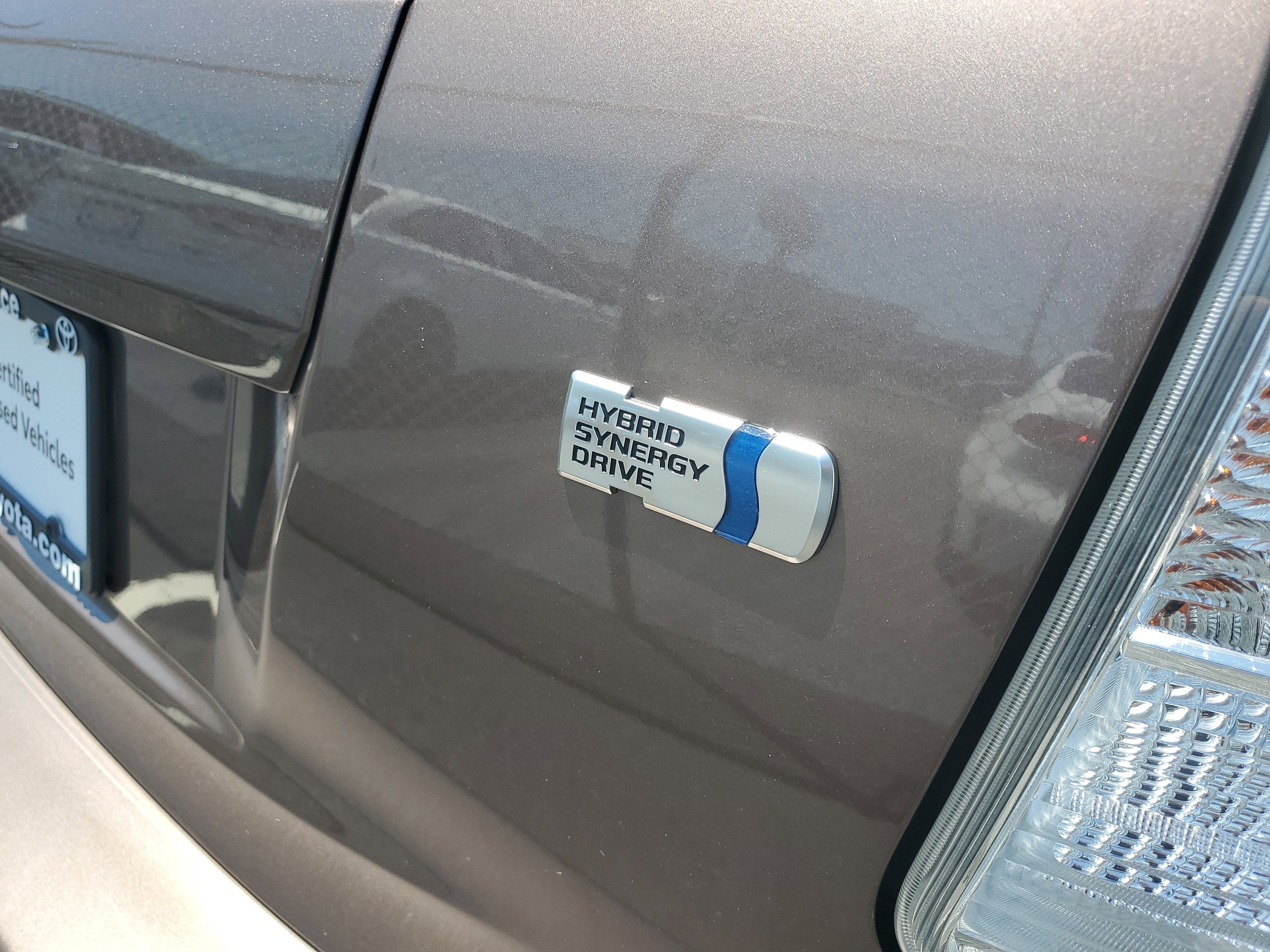 2017 Toyota Prius v Two