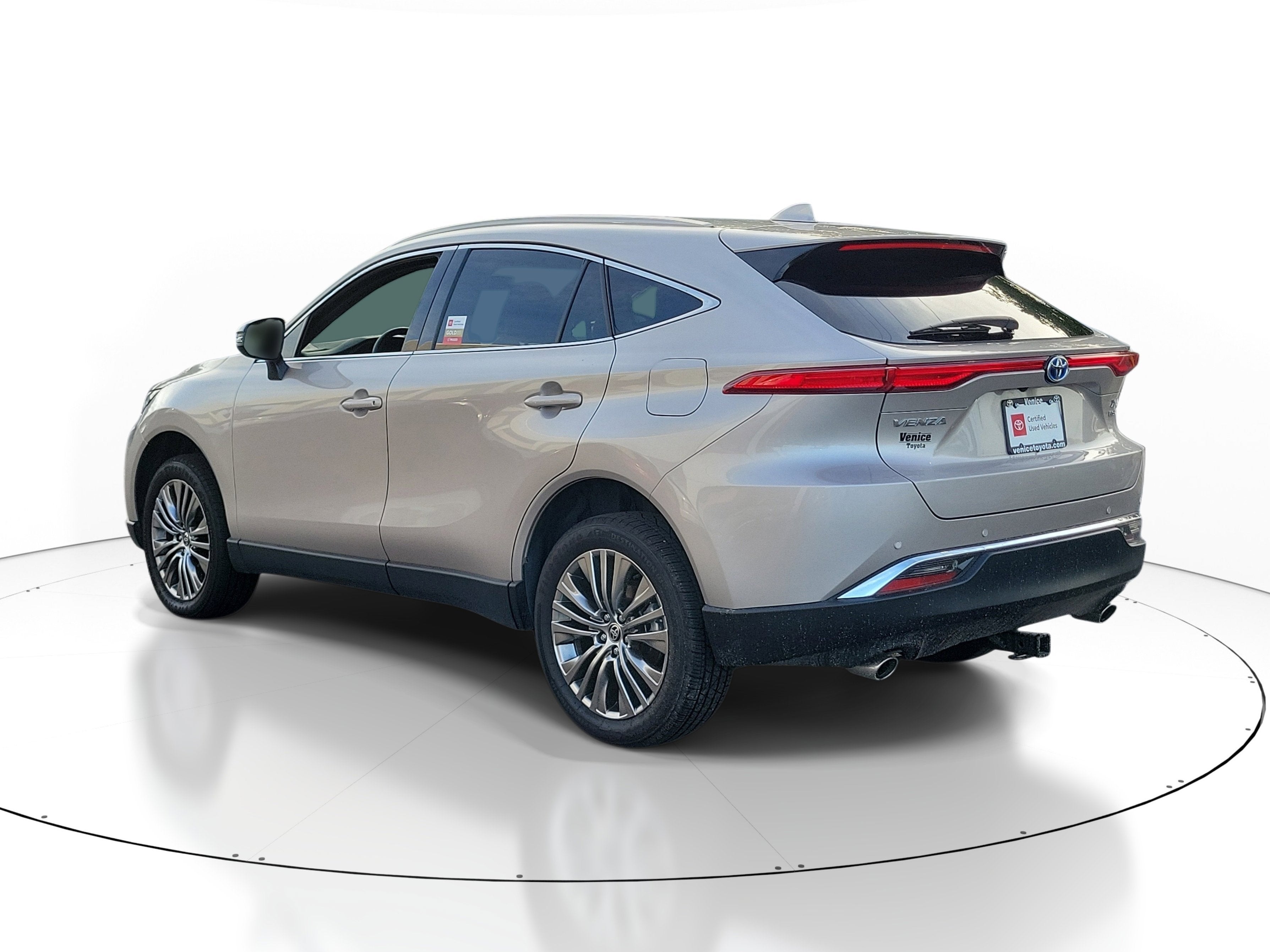 2022 Toyota Venza XLE