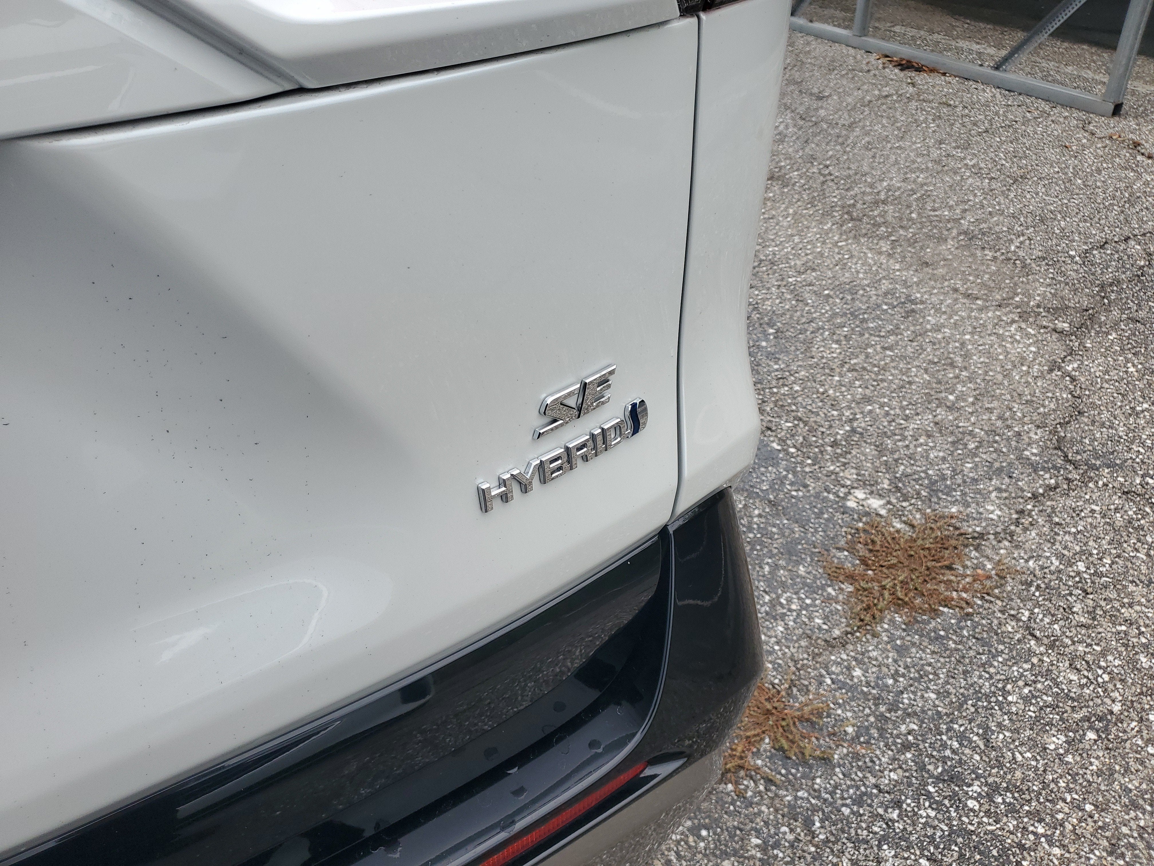 2023 Toyota RAV4 Hybrid SE