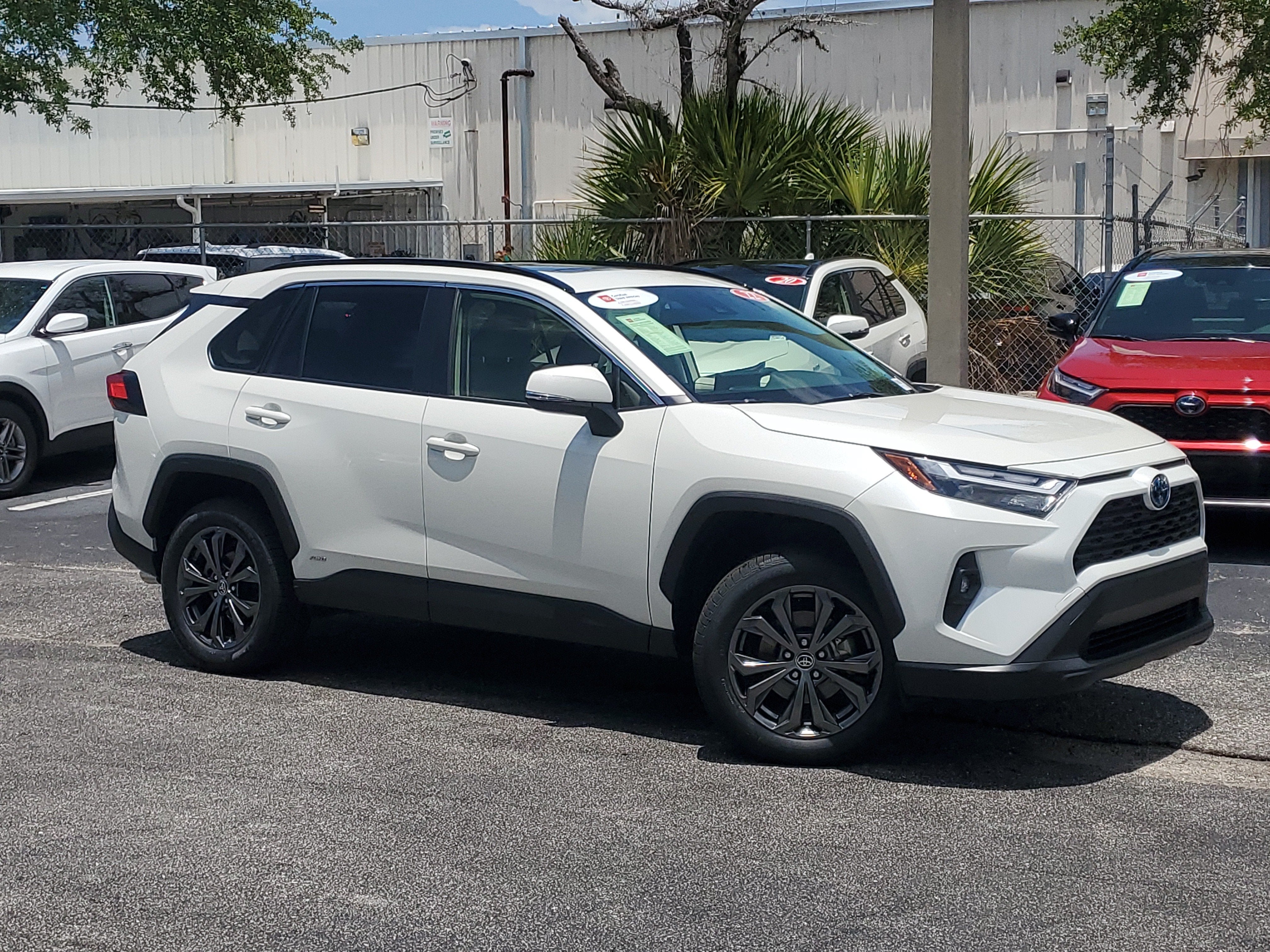 2022 Toyota RAV4 Hybrid XLE Premium