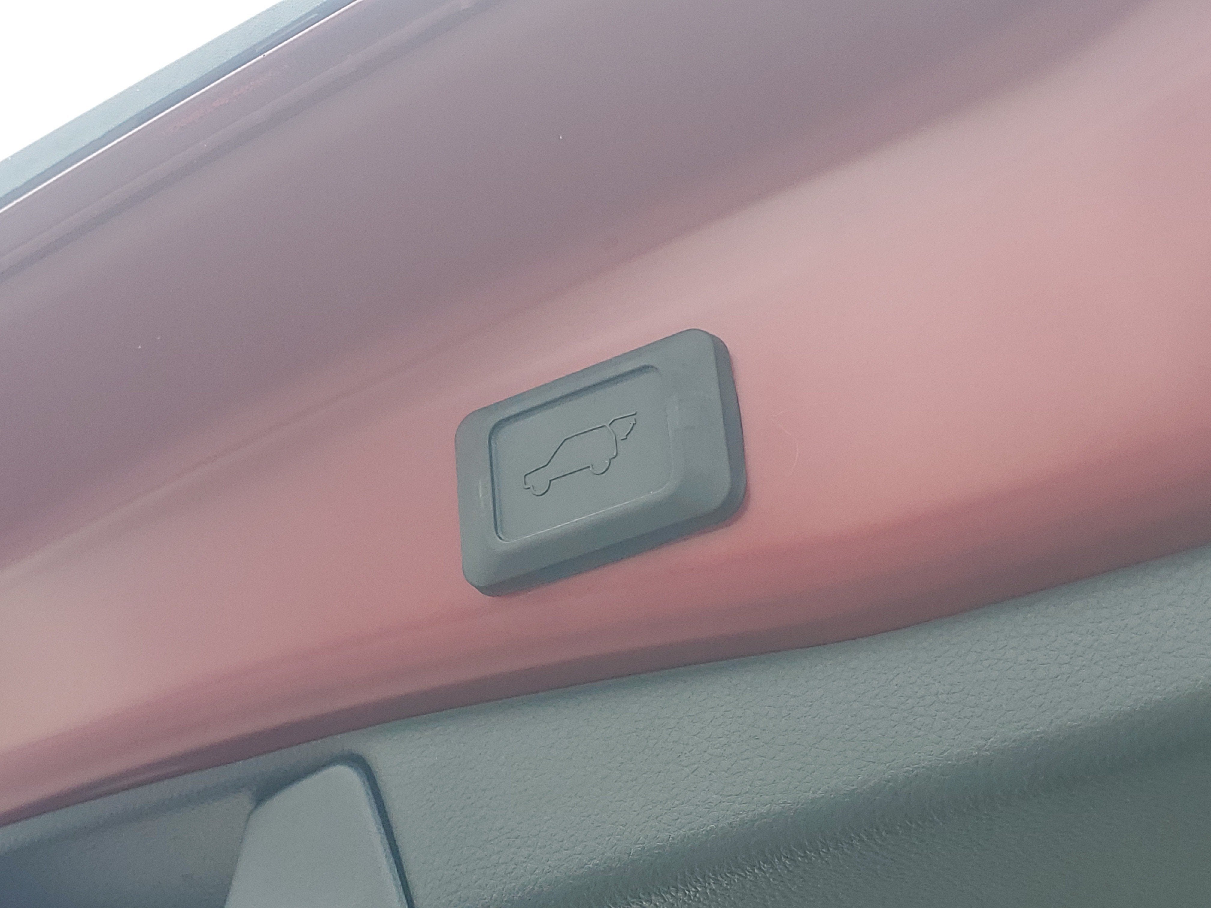2025 Toyota RAV4 Hybrid XLE Premium
