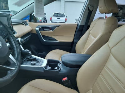 2021 Toyota RAV4 Hybrid XLE Premium