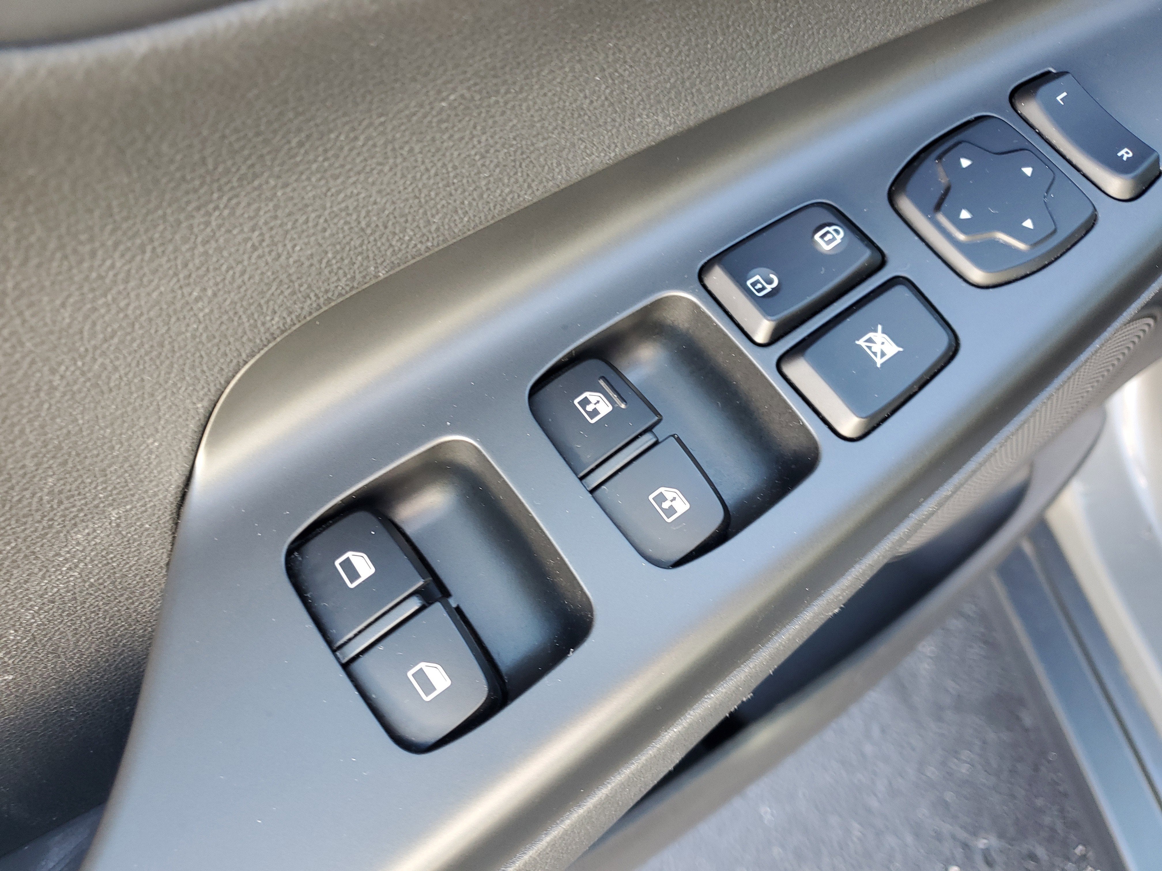 2023 Hyundai Kona Electric SEL