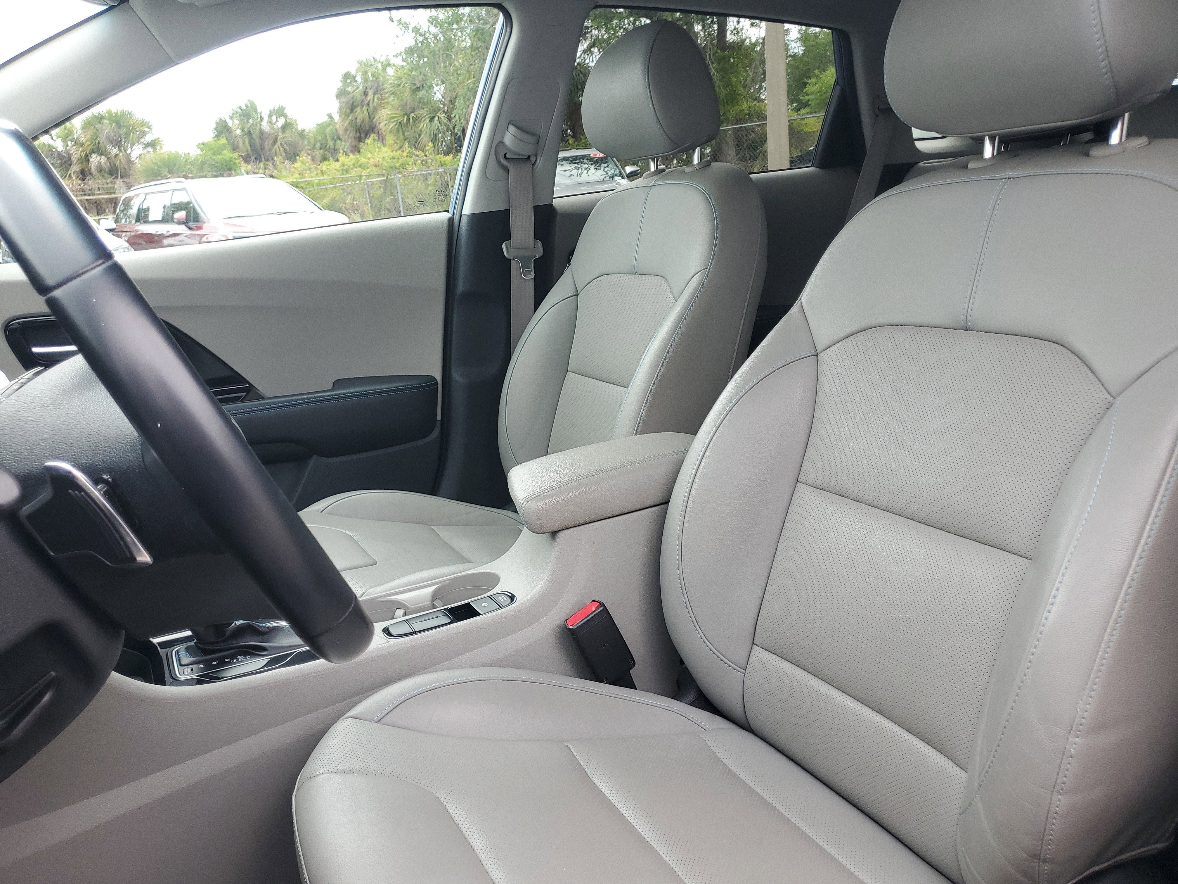 2021 Kia Niro Touring SE