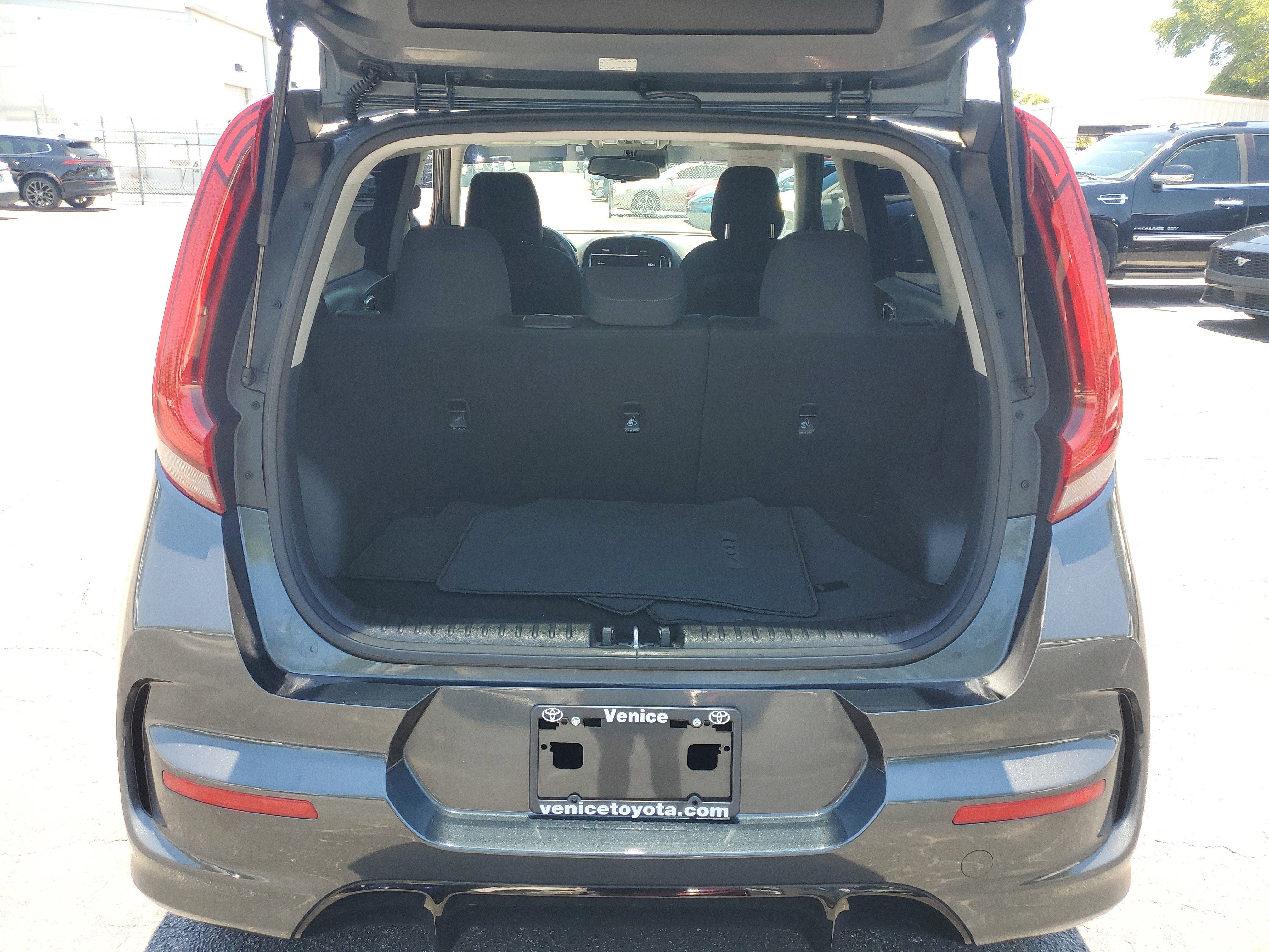 2022 Kia Soul GT-Line