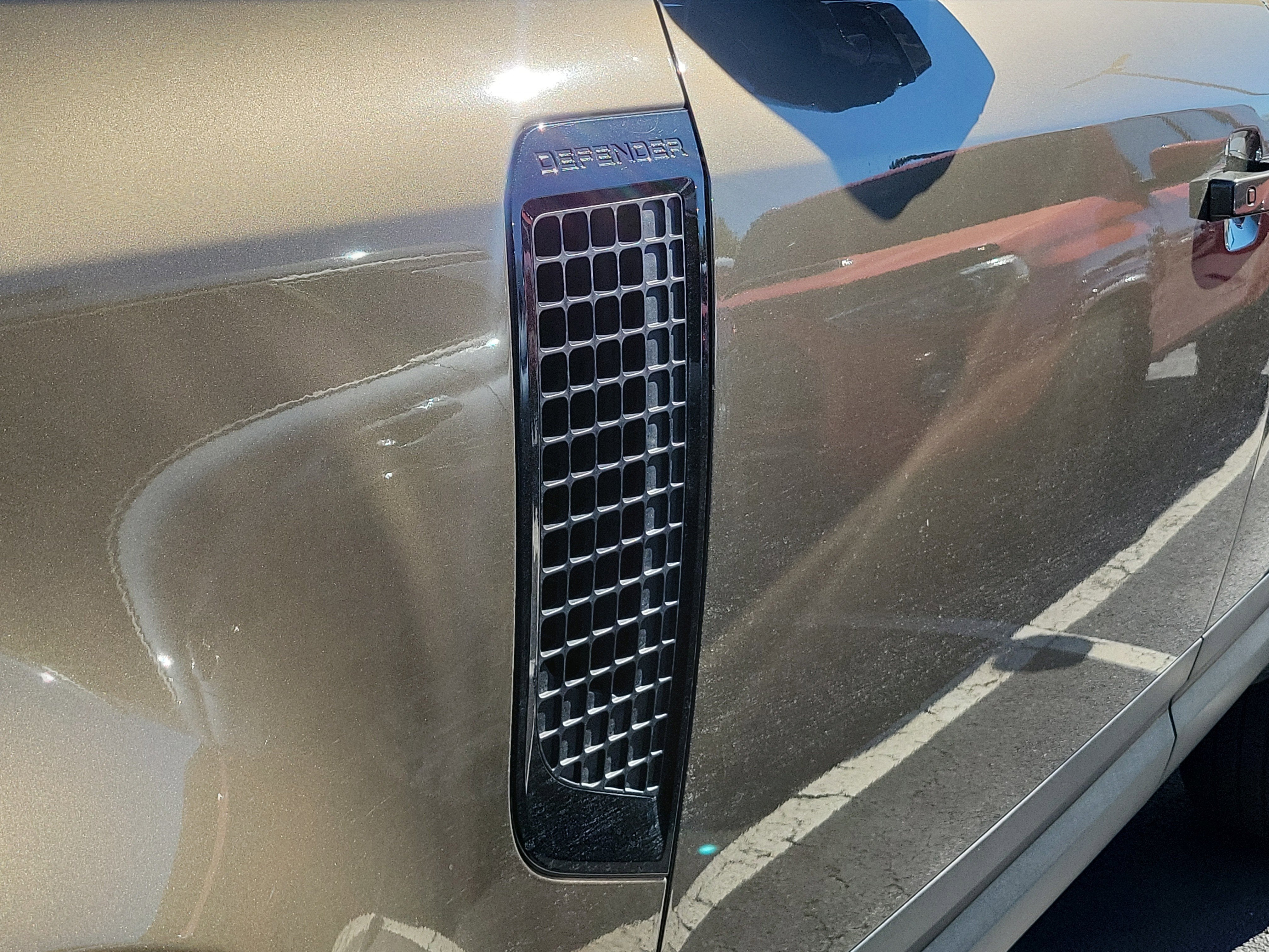 2025 Land Rover Defender S