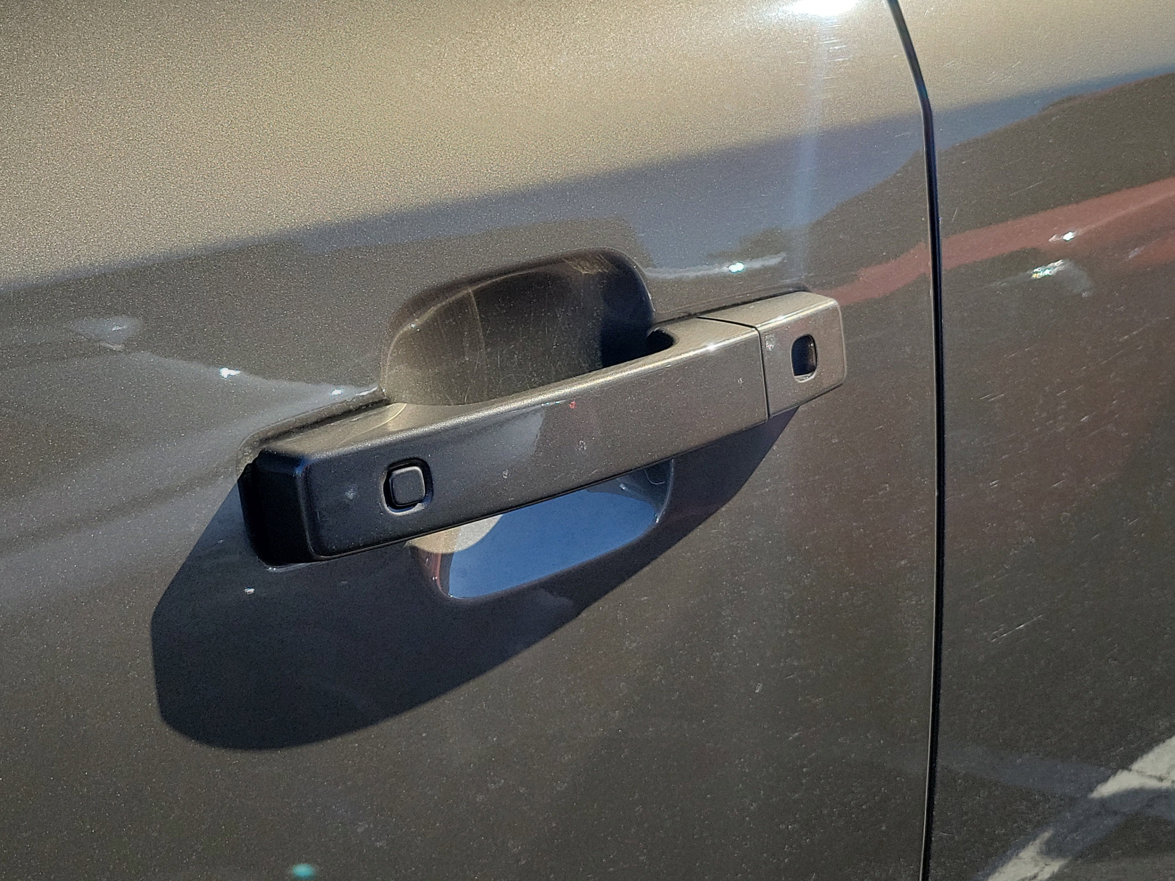 2025 Land Rover Defender S