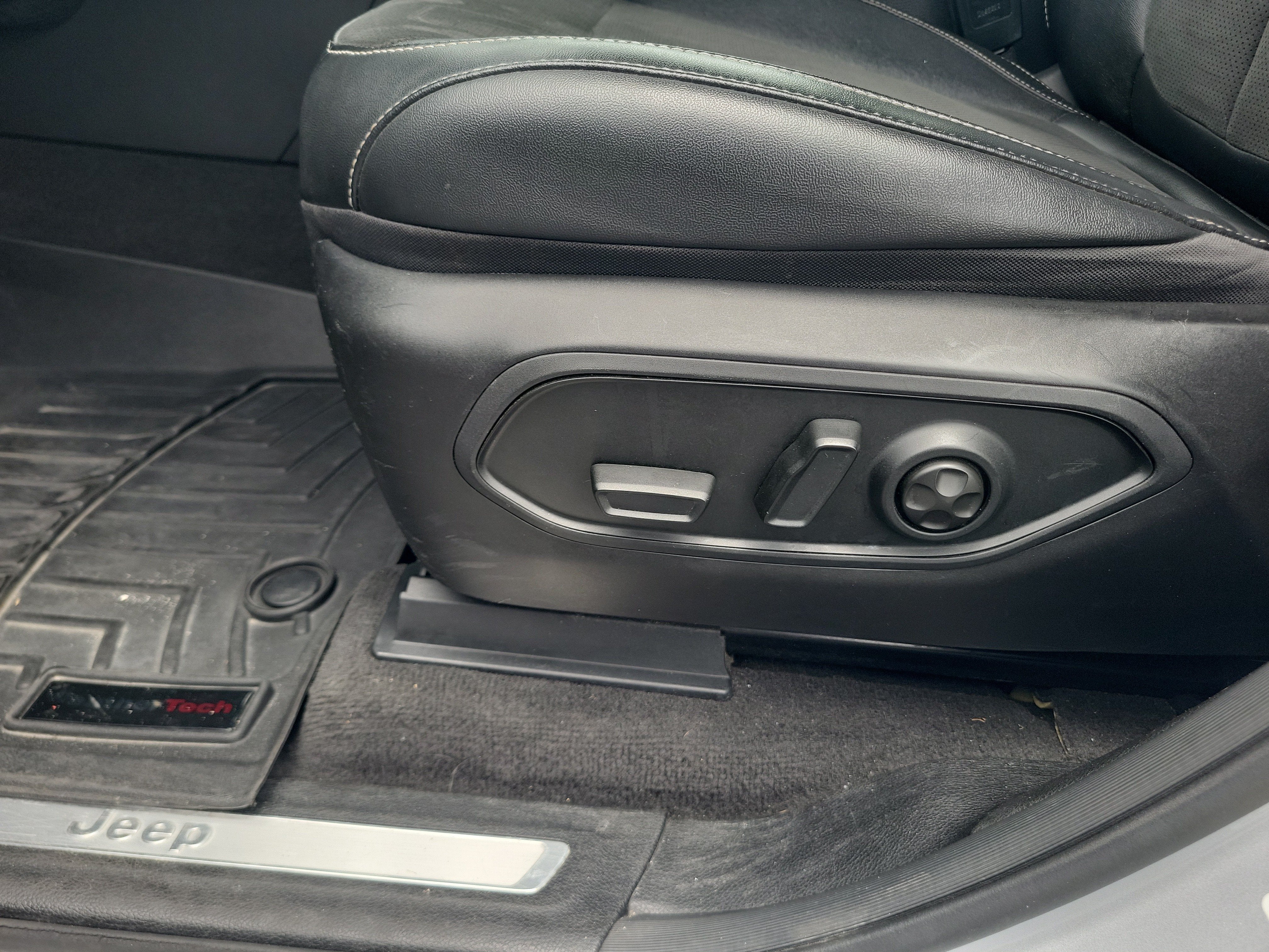 2022 Jeep Grand Cherokee L Altitude