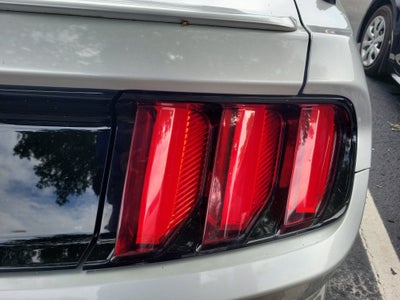 2015 Ford Mustang V6