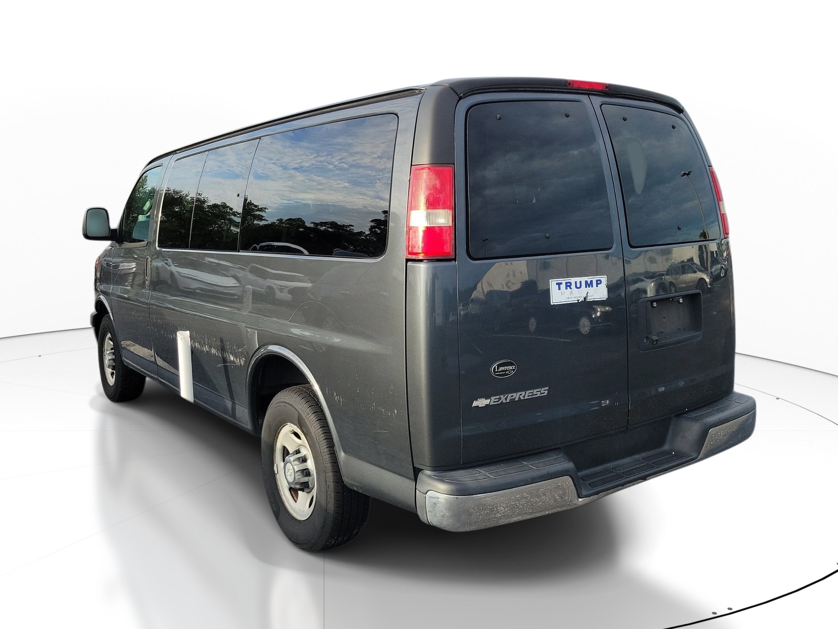 2017 Chevrolet Express 2500 LT