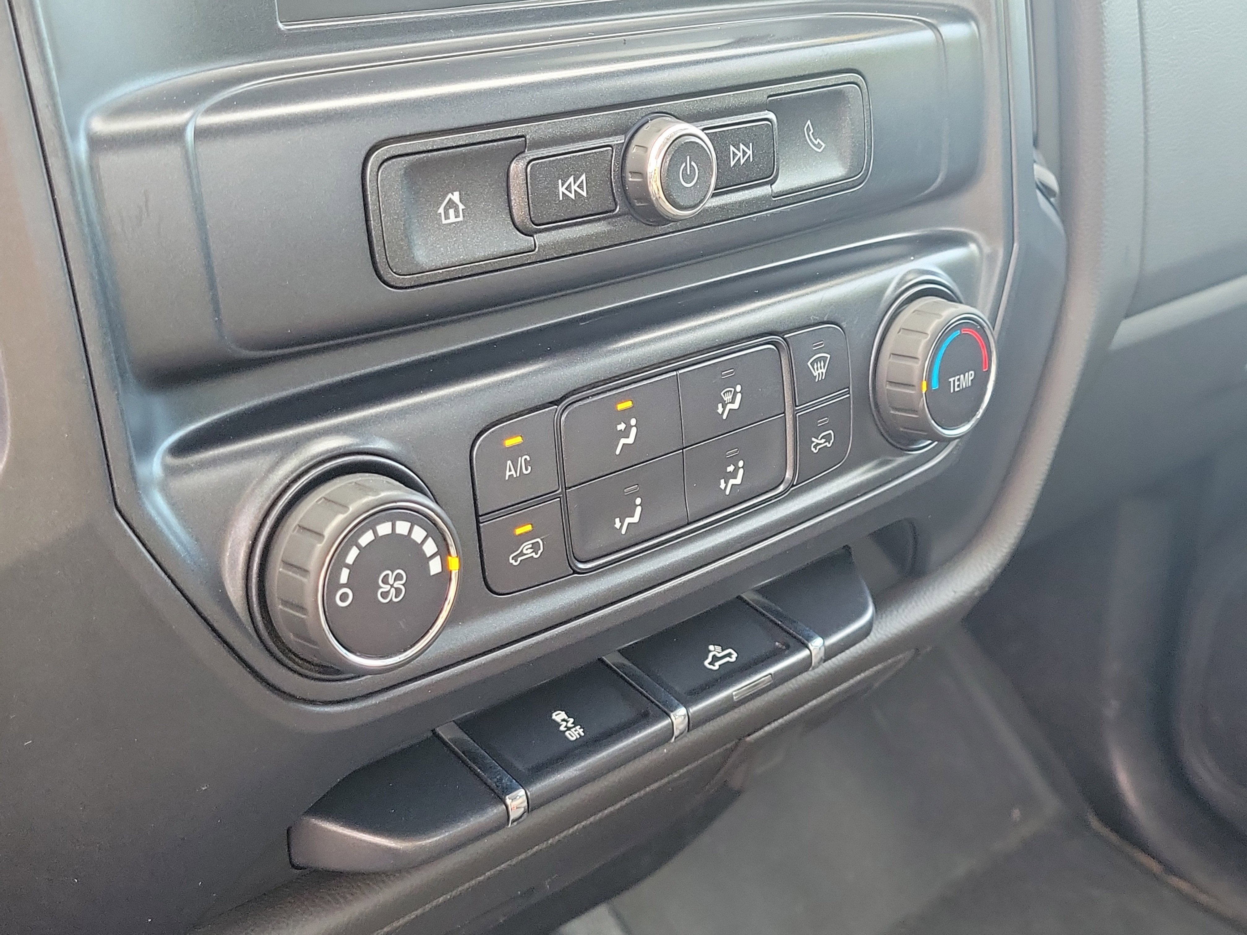 2018 GMC Sierra 3500HD 2WD Reg Cab 137.5" WB, 59.06" CA