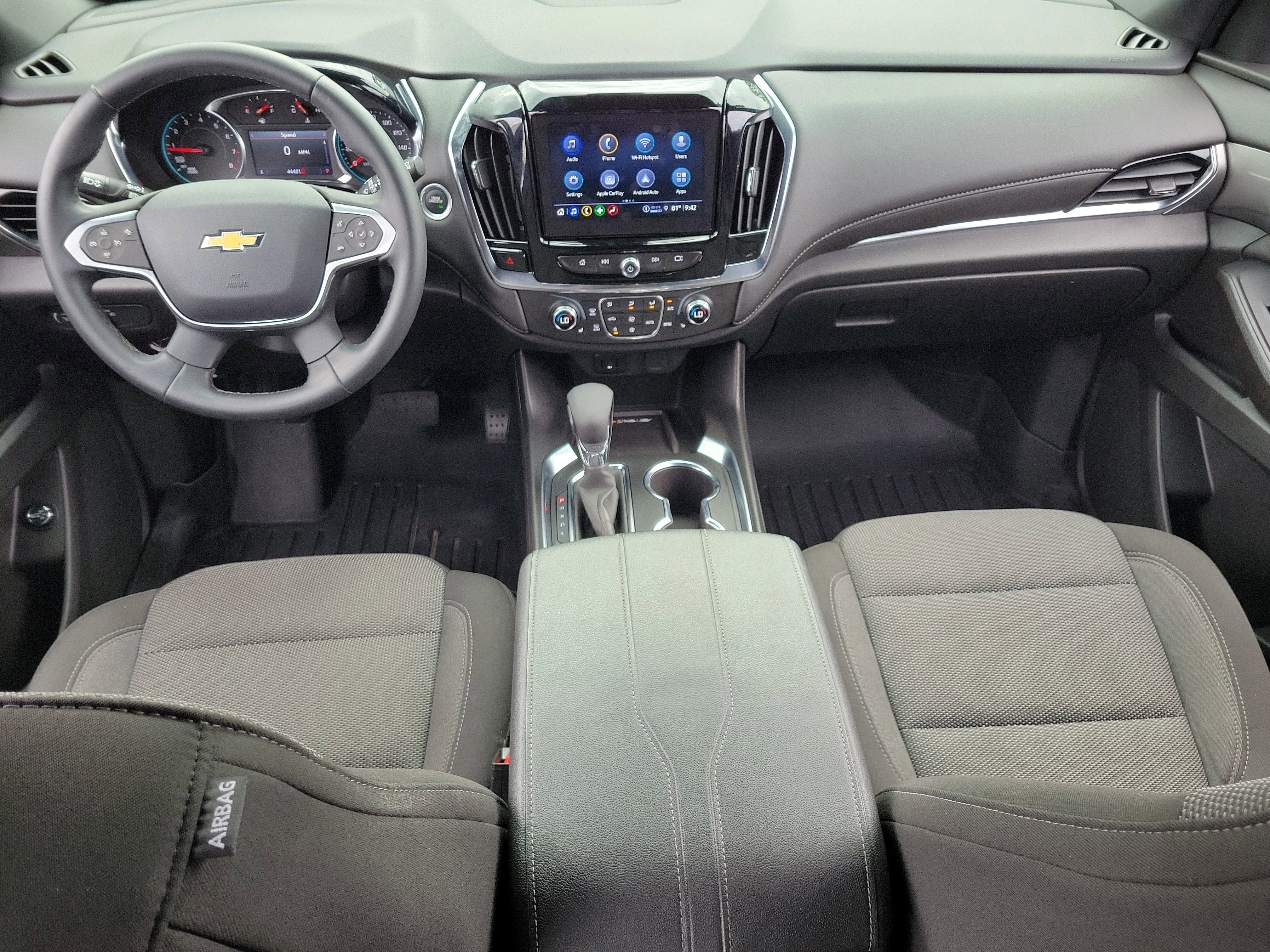2023 Chevrolet Traverse LT