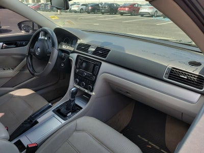 2012 Volkswagen Passat 2.5 SE