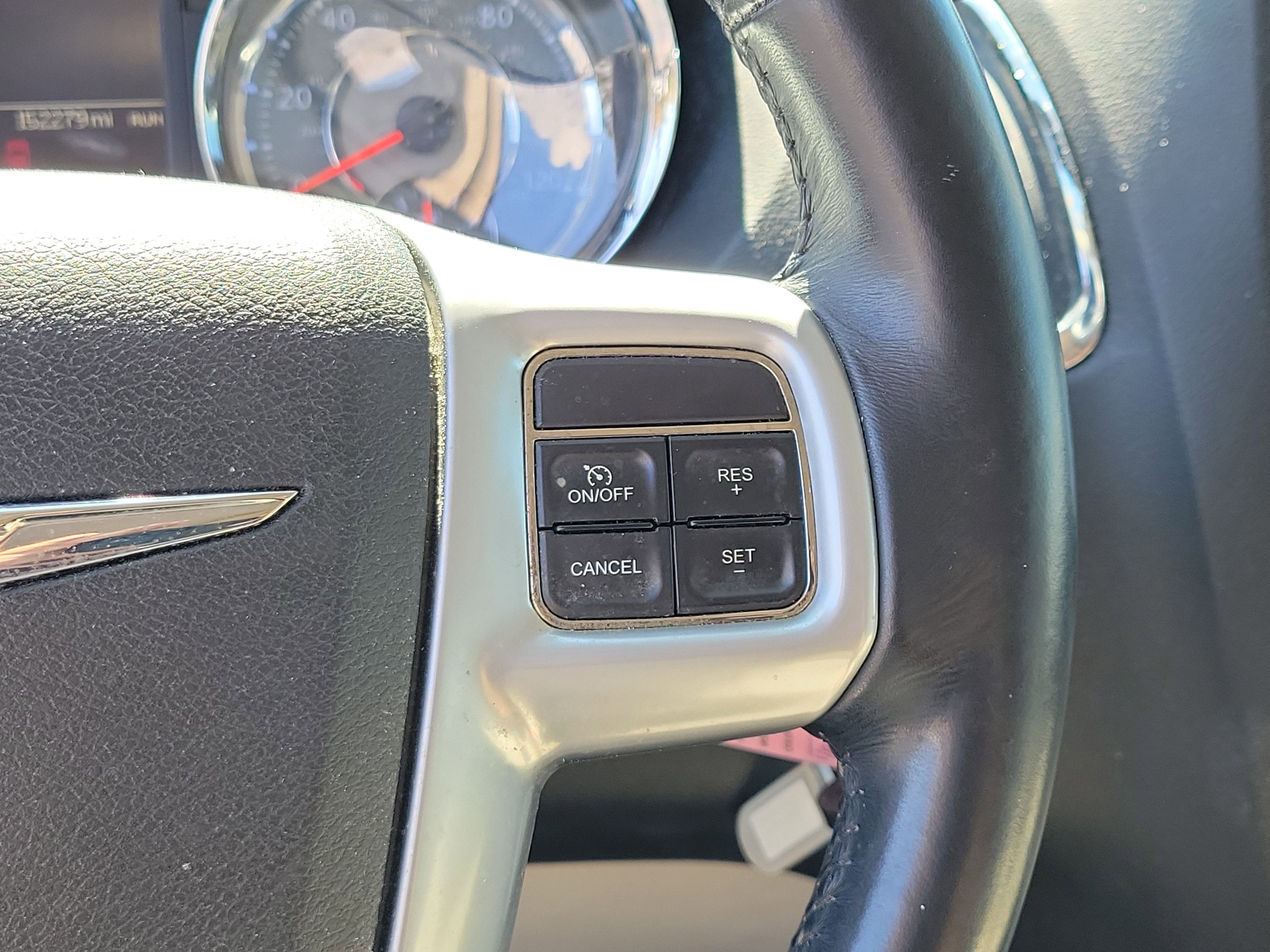 2013 Chrysler Town & Country Touring