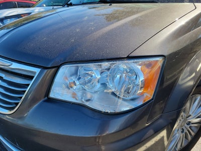 2015 Chrysler Town & Country Touring-L