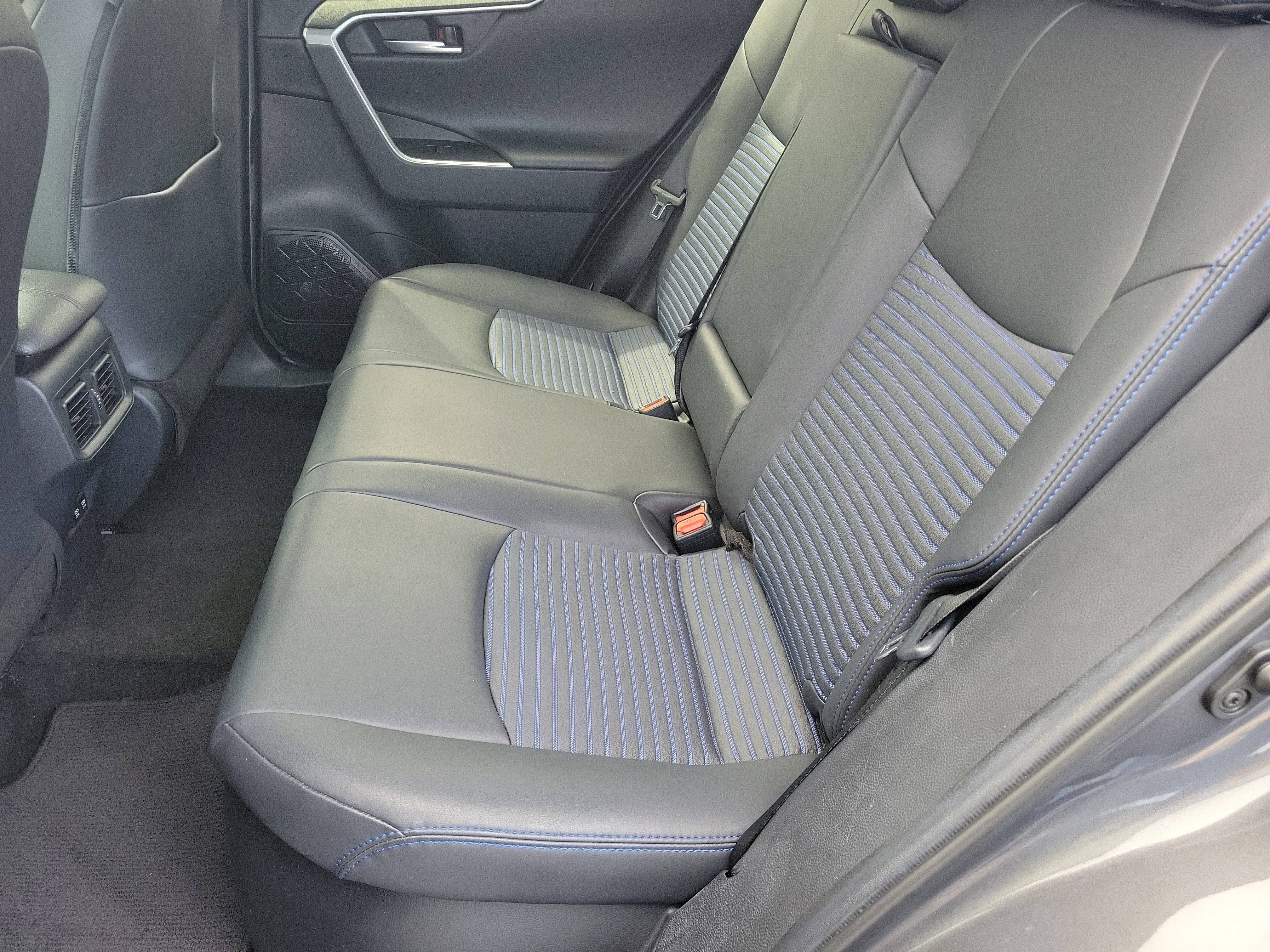 2019 Toyota RAV4 Hybrid XSE