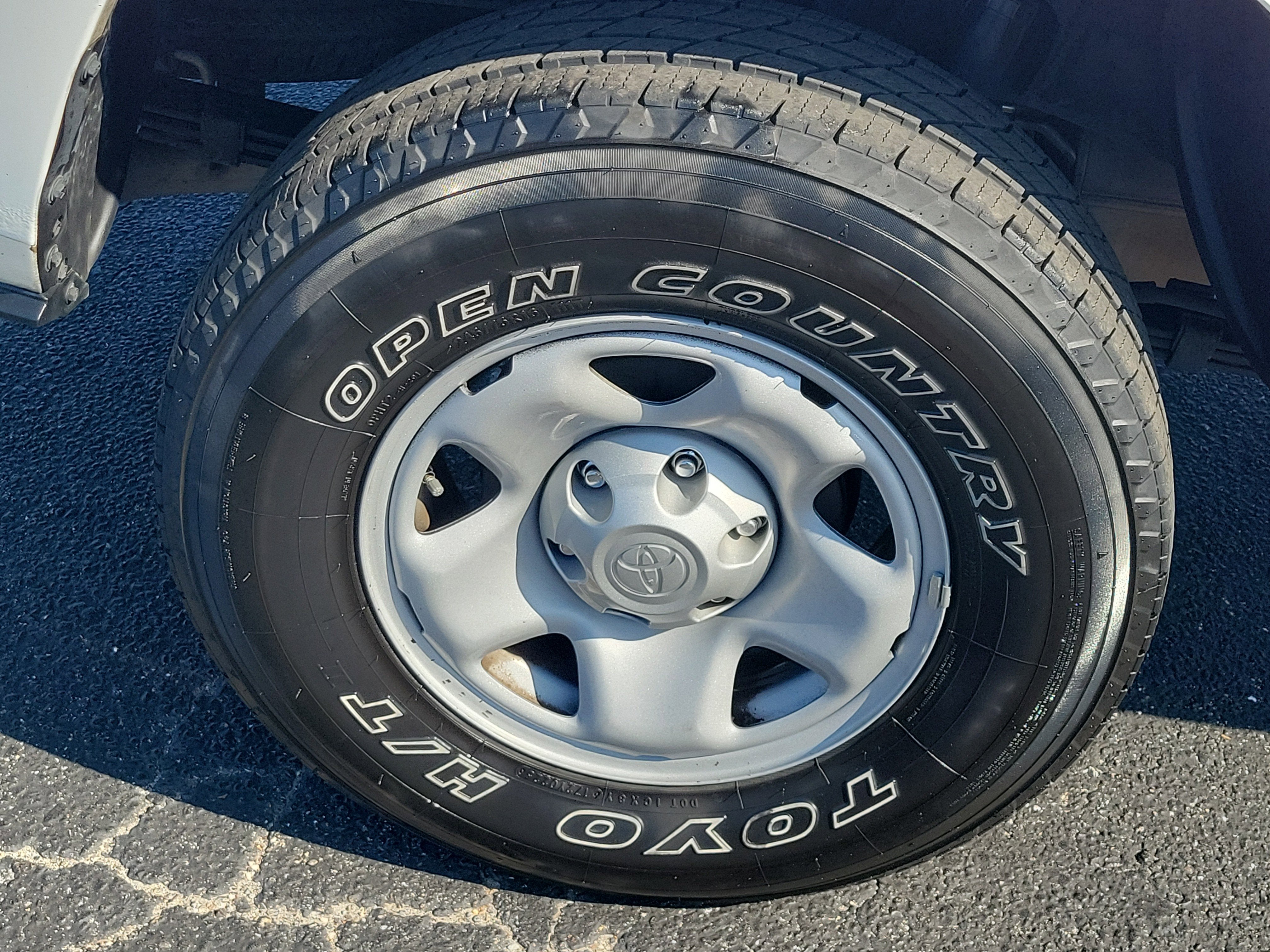 2023 Toyota Tacoma SR