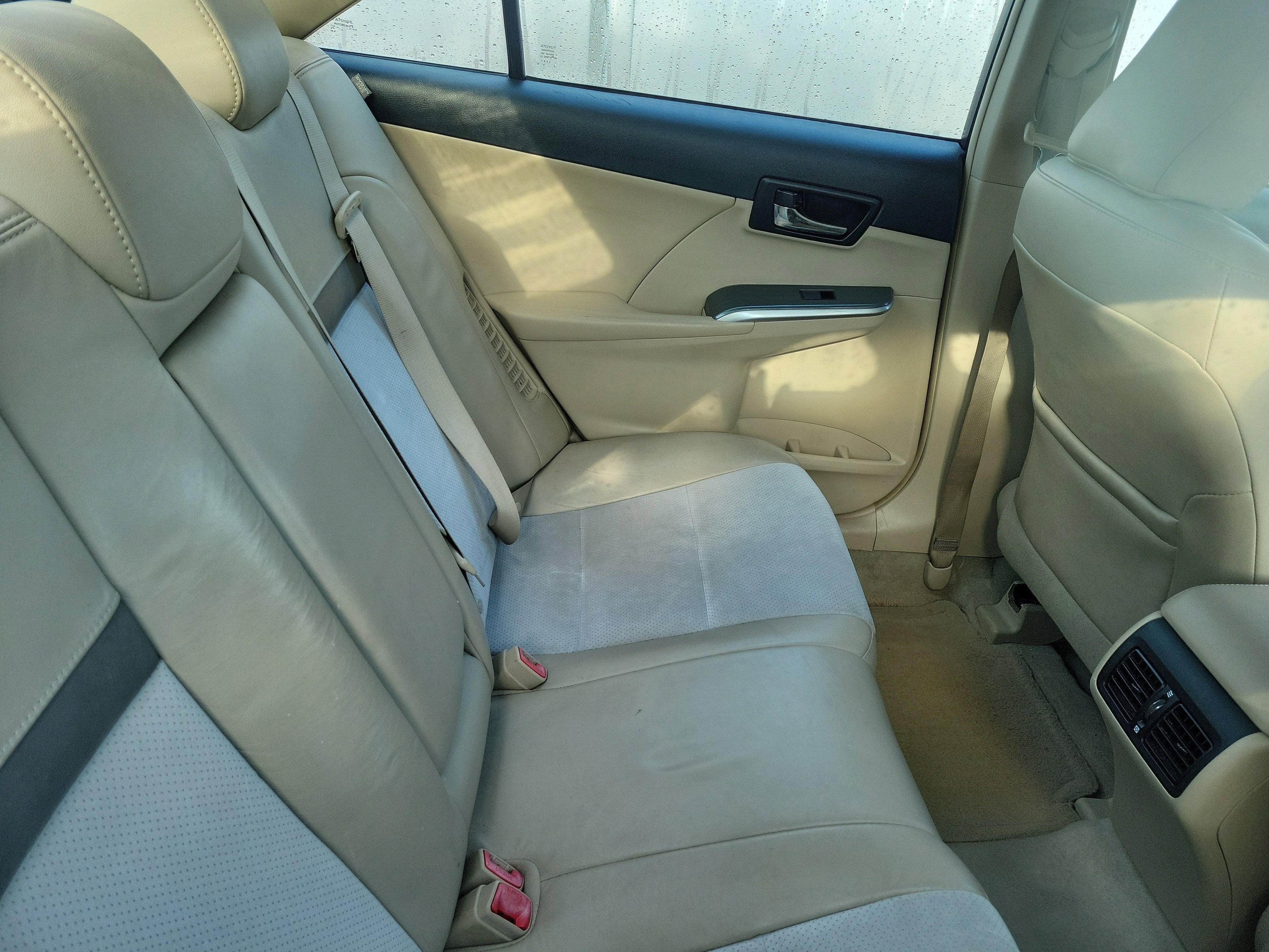 2012 Toyota Camry Hybrid XLE