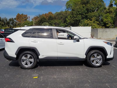 2022 Toyota RAV4 Hybrid LE