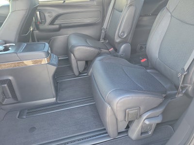 2025 Toyota Sienna Platinum