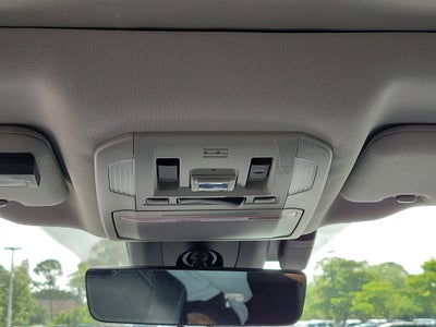 2023 Toyota Highlander Hybrid Platinum