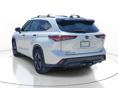 2025 Toyota Highlander Hybrid XLE