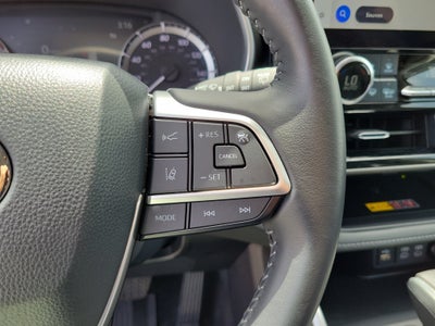 2025 Toyota Highlander XLE