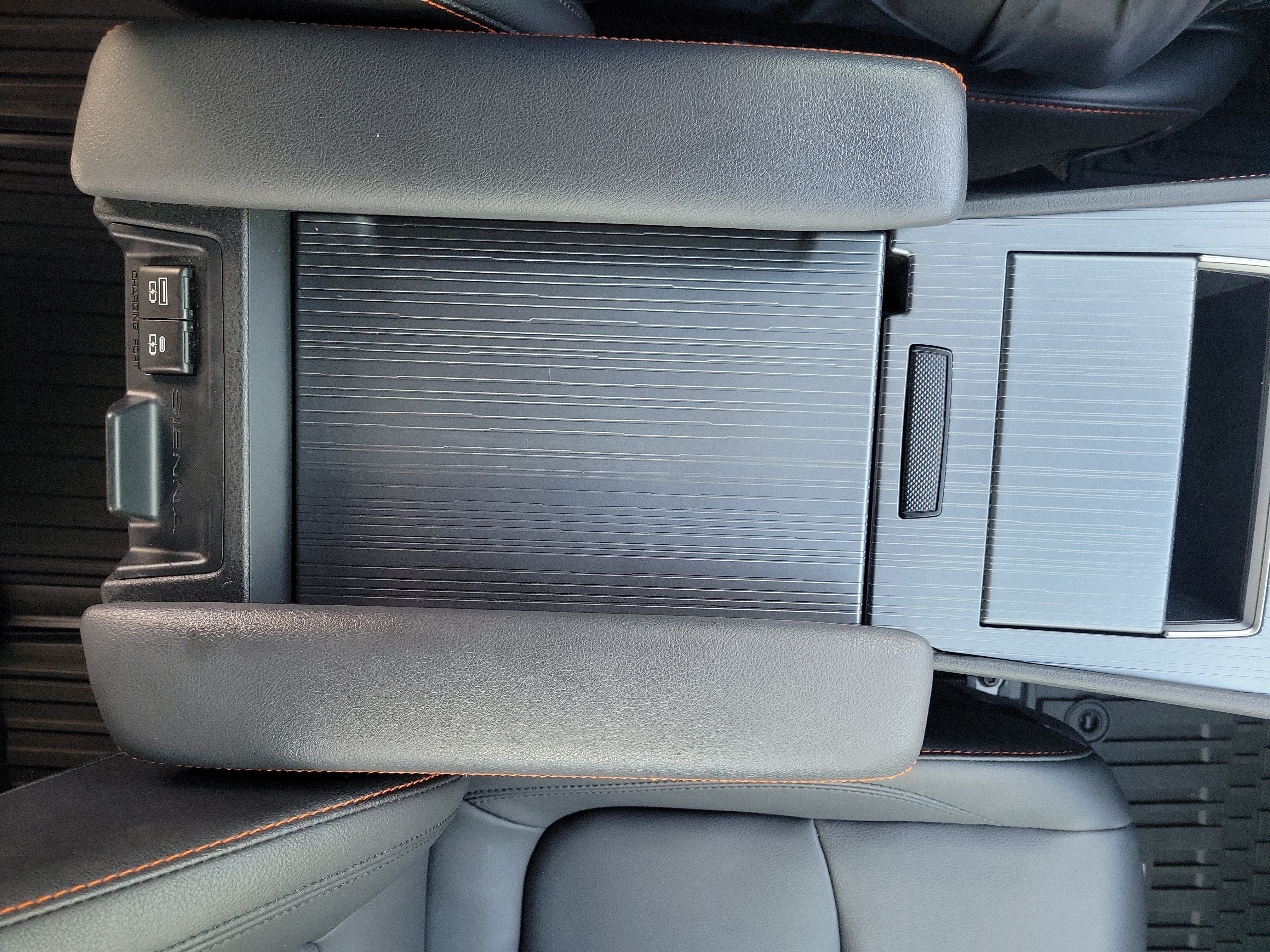 2021 Toyota Sienna XSE