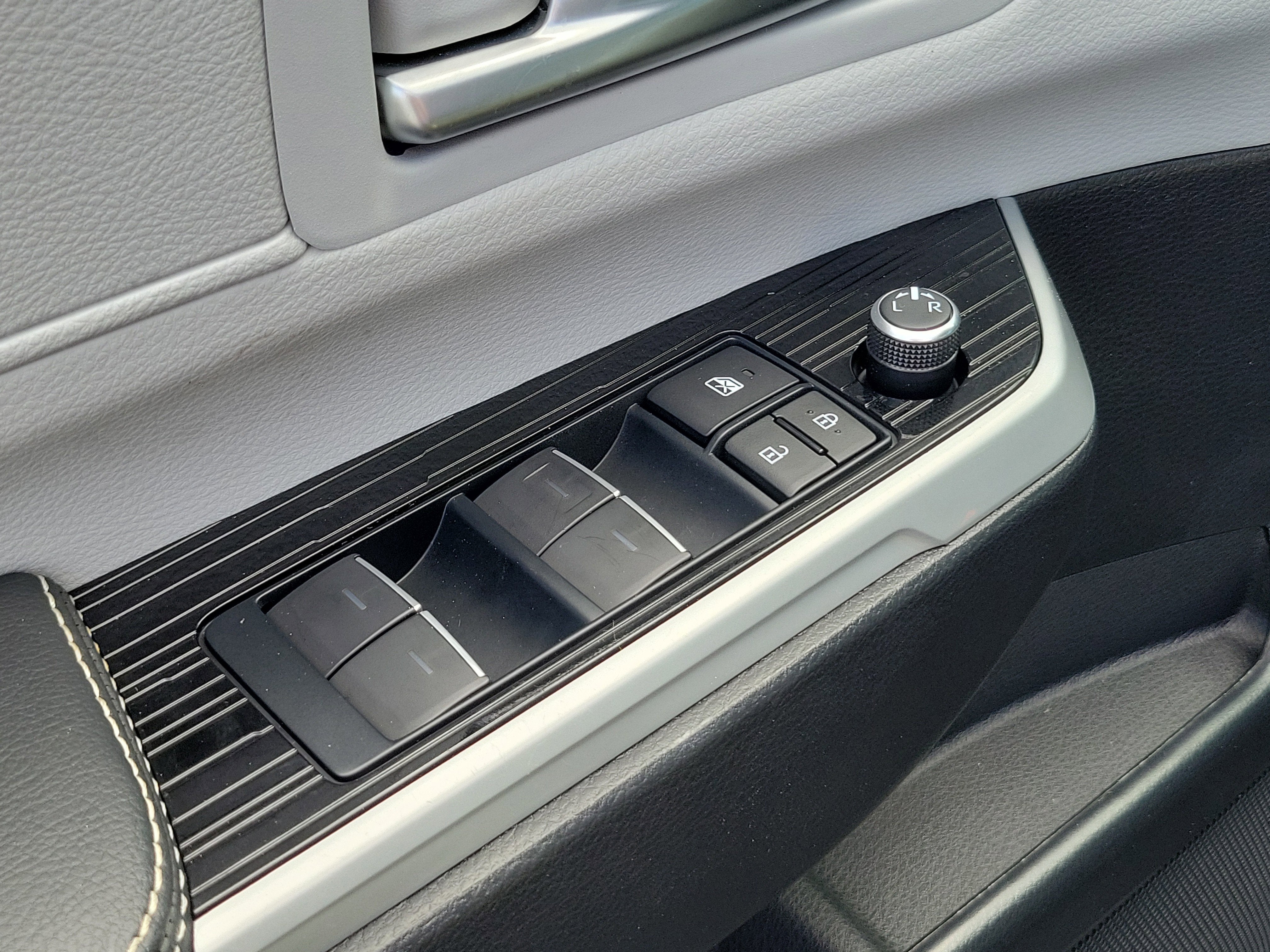 2025 Toyota Sienna XSE