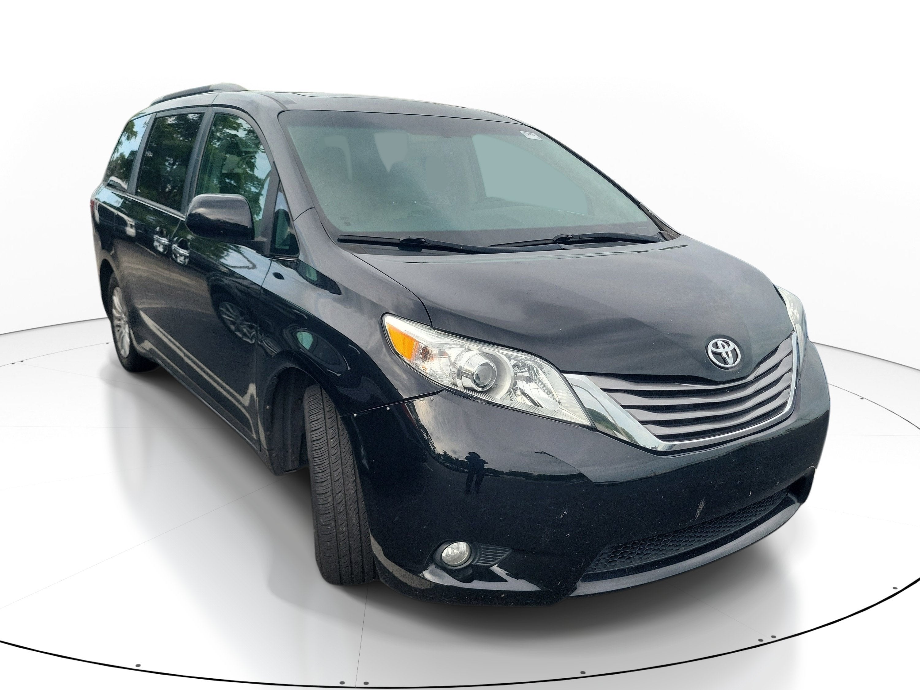 2016 Toyota Sienna XLE