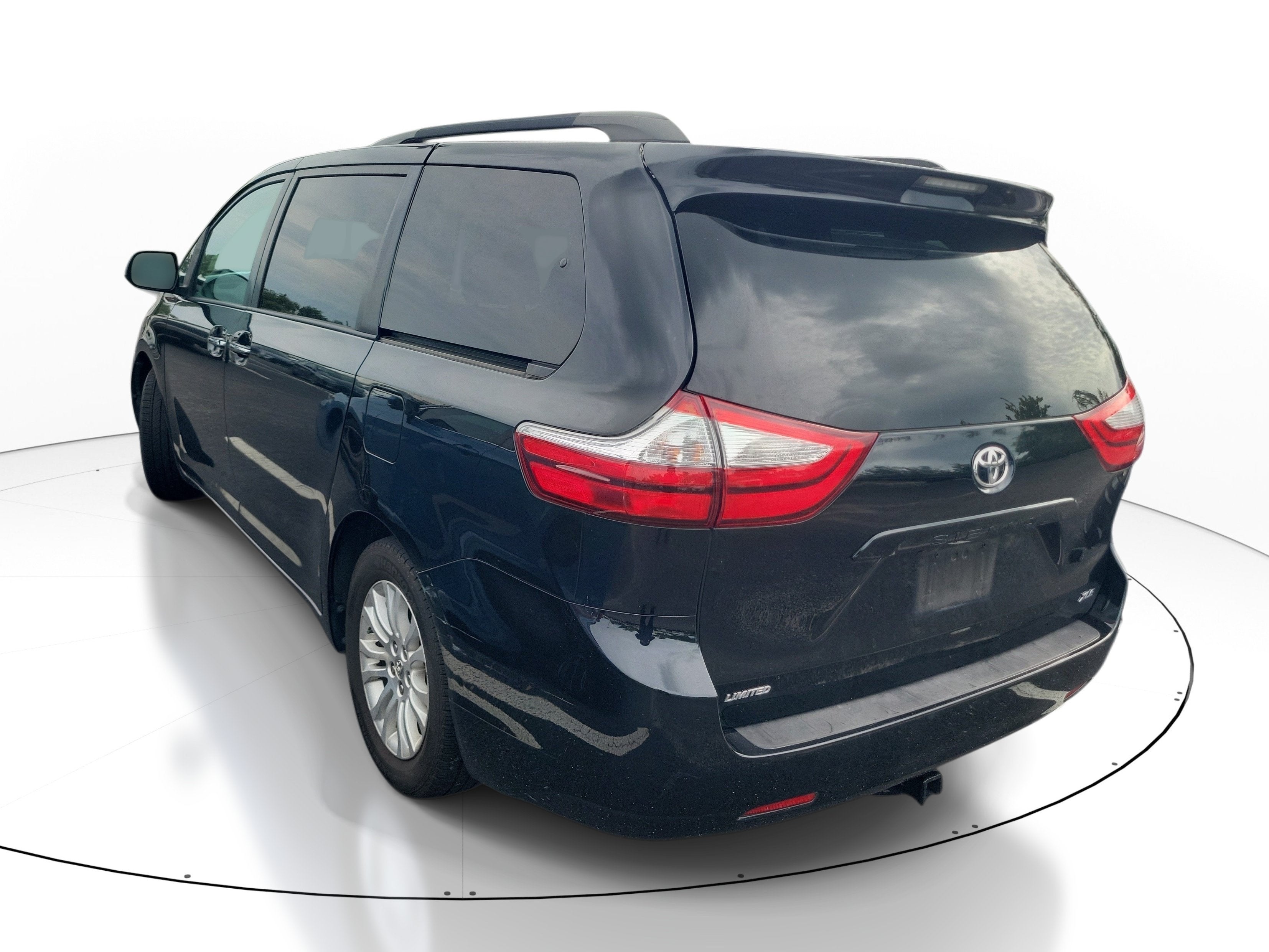 2016 Toyota Sienna XLE
