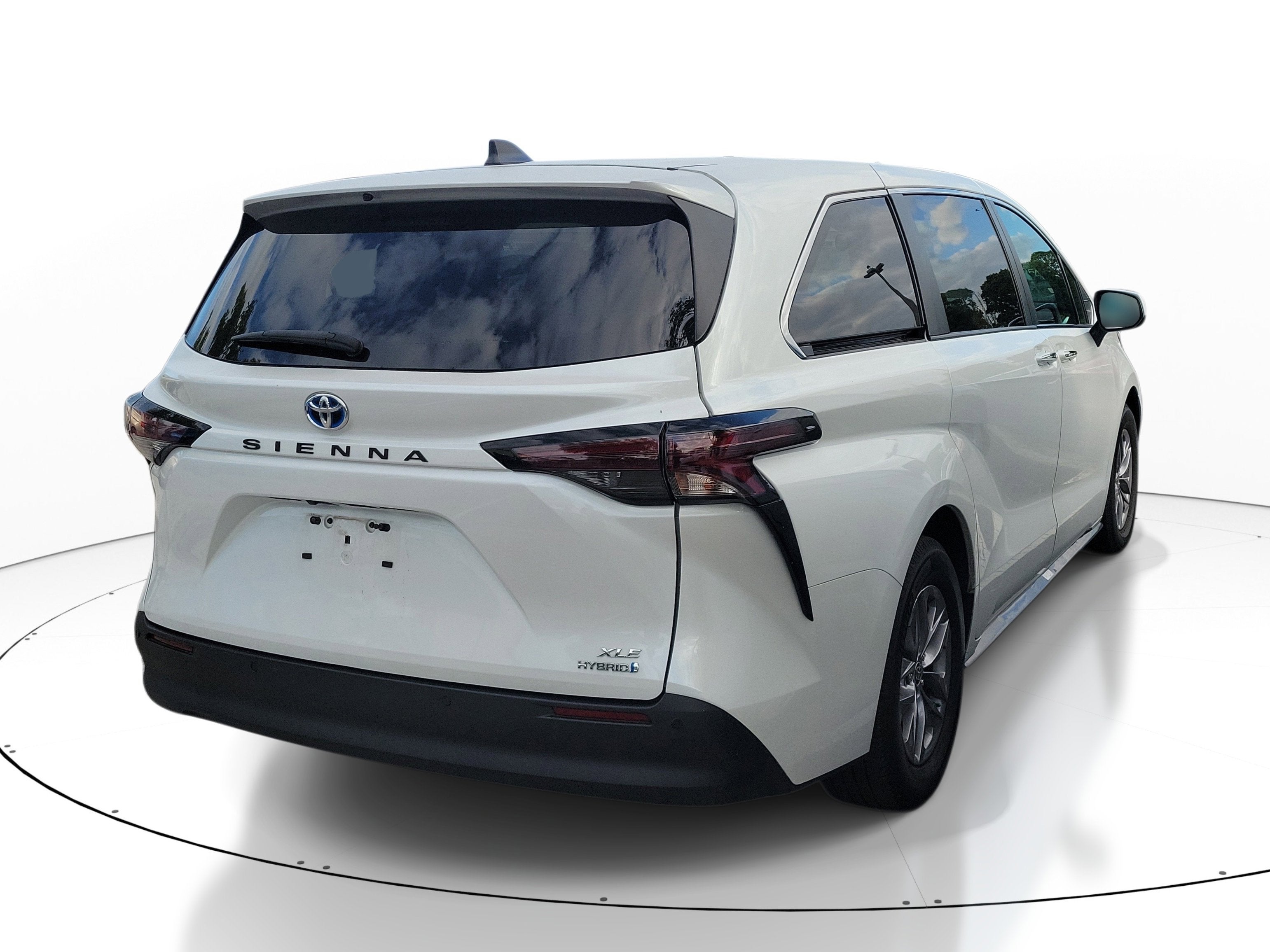 2023 Toyota Sienna XLE
