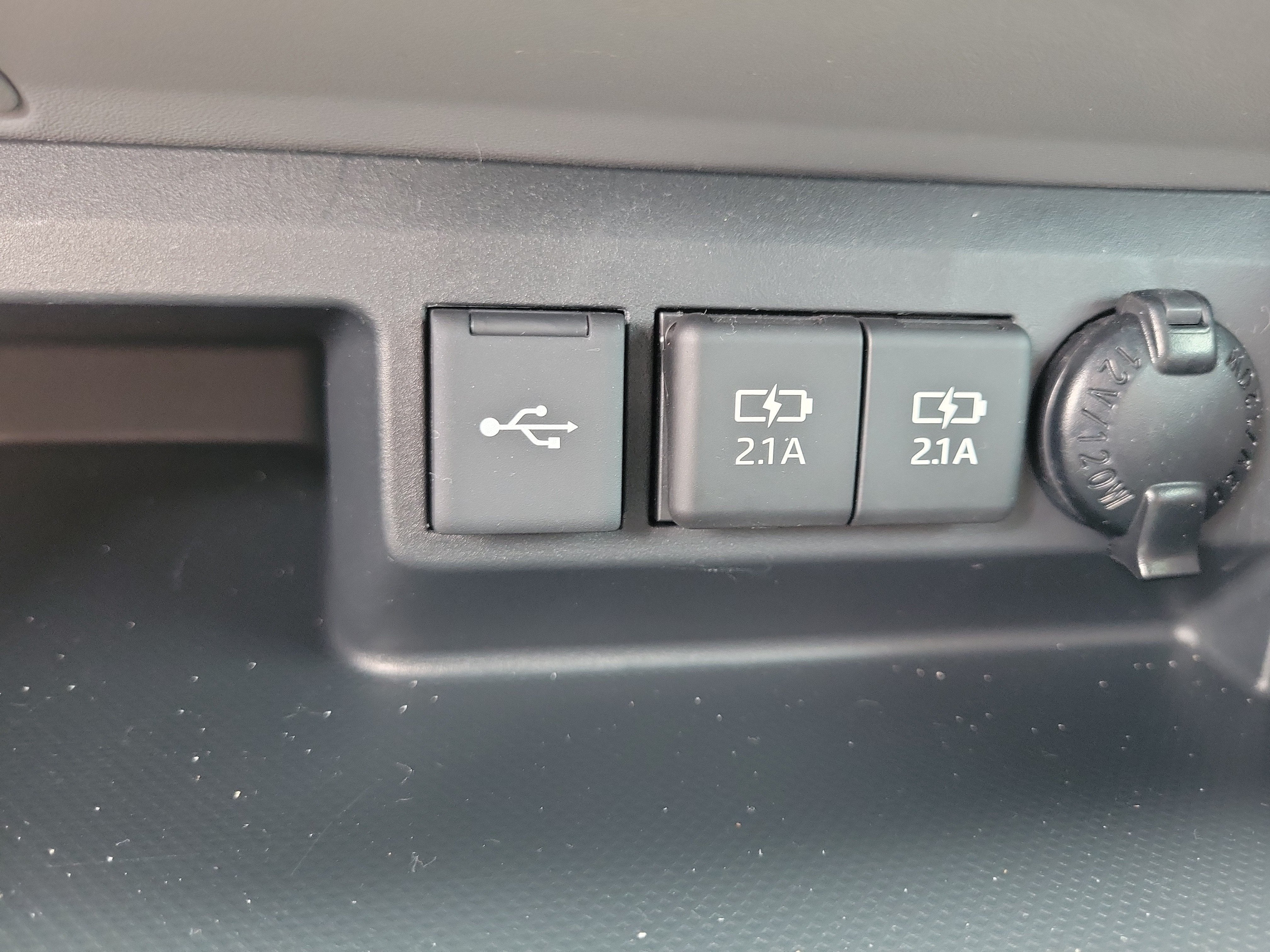 2021 Toyota Highlander Hybrid LE