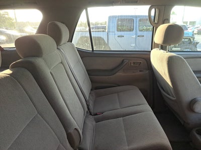 2004 Toyota Sequoia SR5
