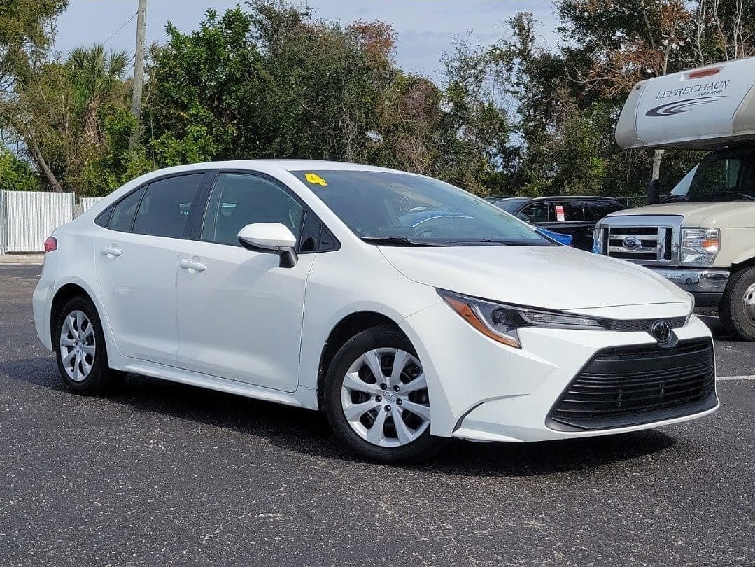 2024 Toyota Corolla LE